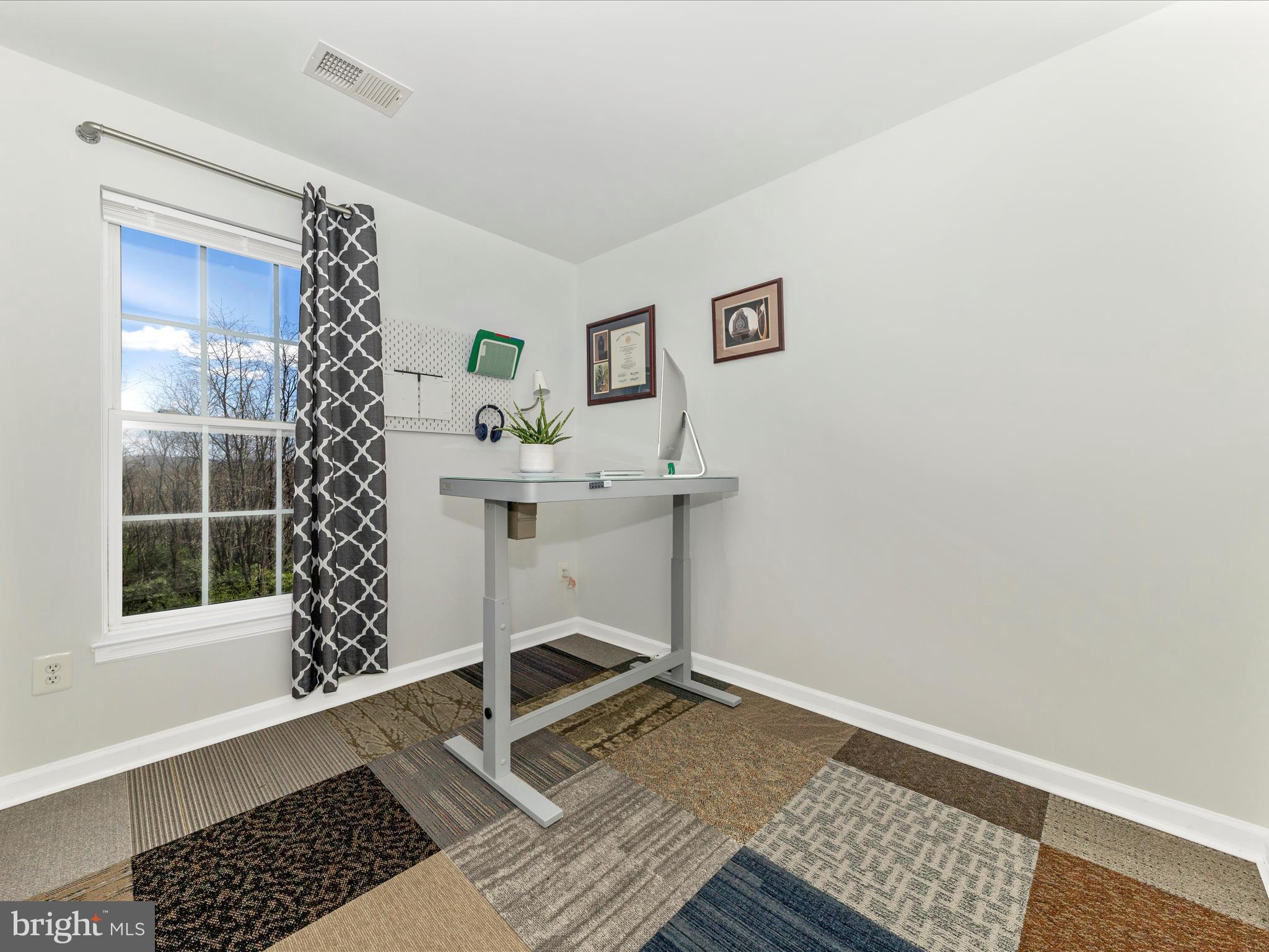 LAKELAND PLACE - Residential