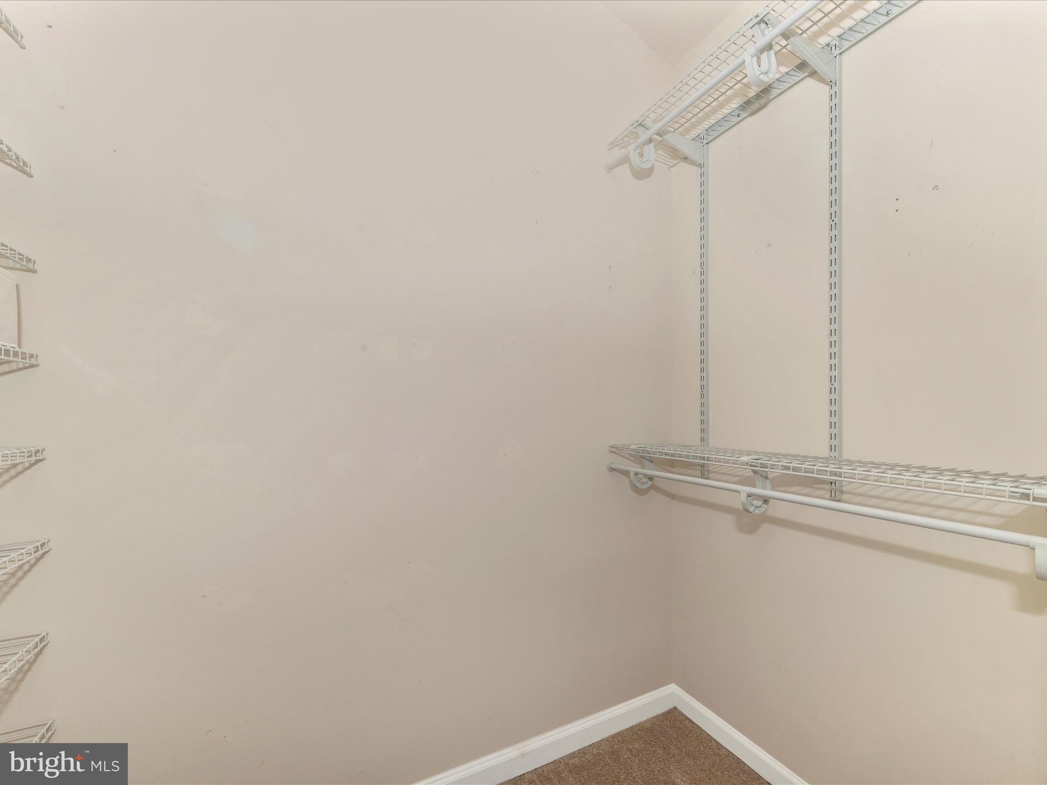 LAKELAND PLACE - Residential