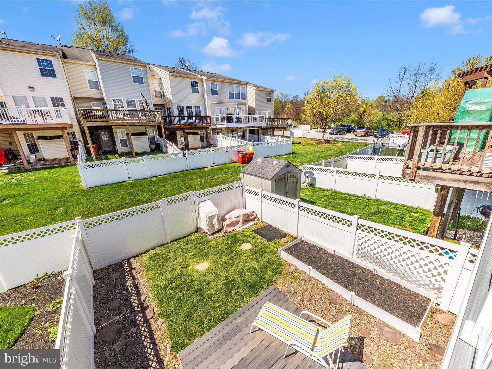 LAKELAND PLACE - Residential