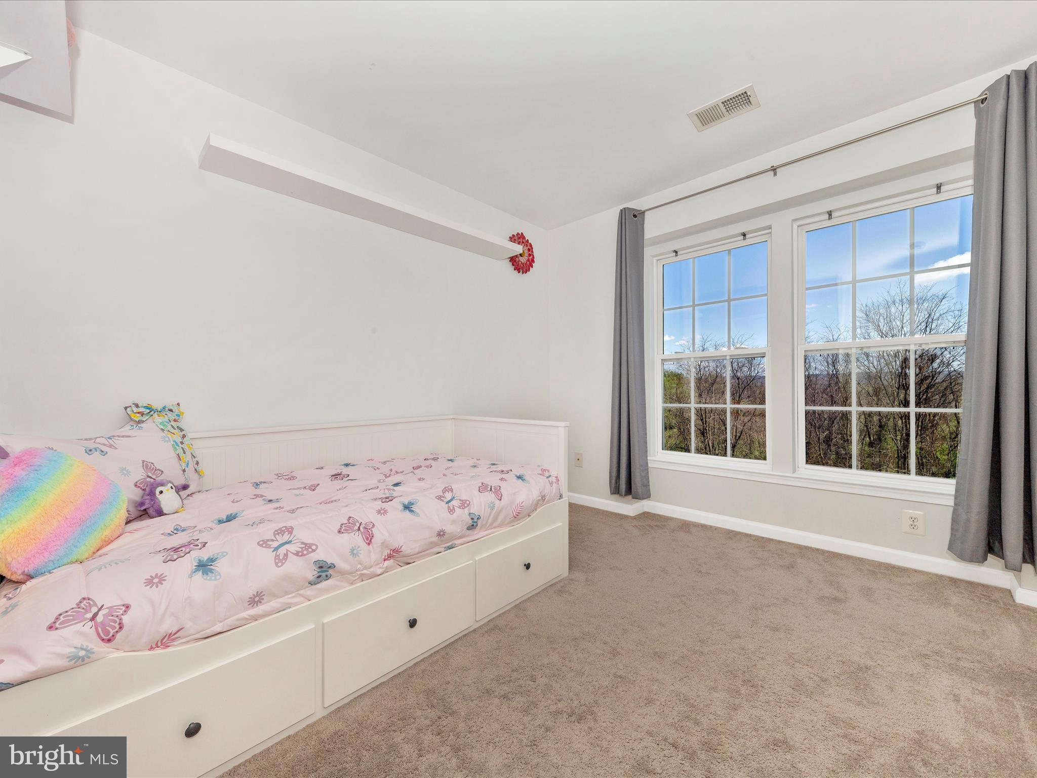 LAKELAND PLACE - Residential