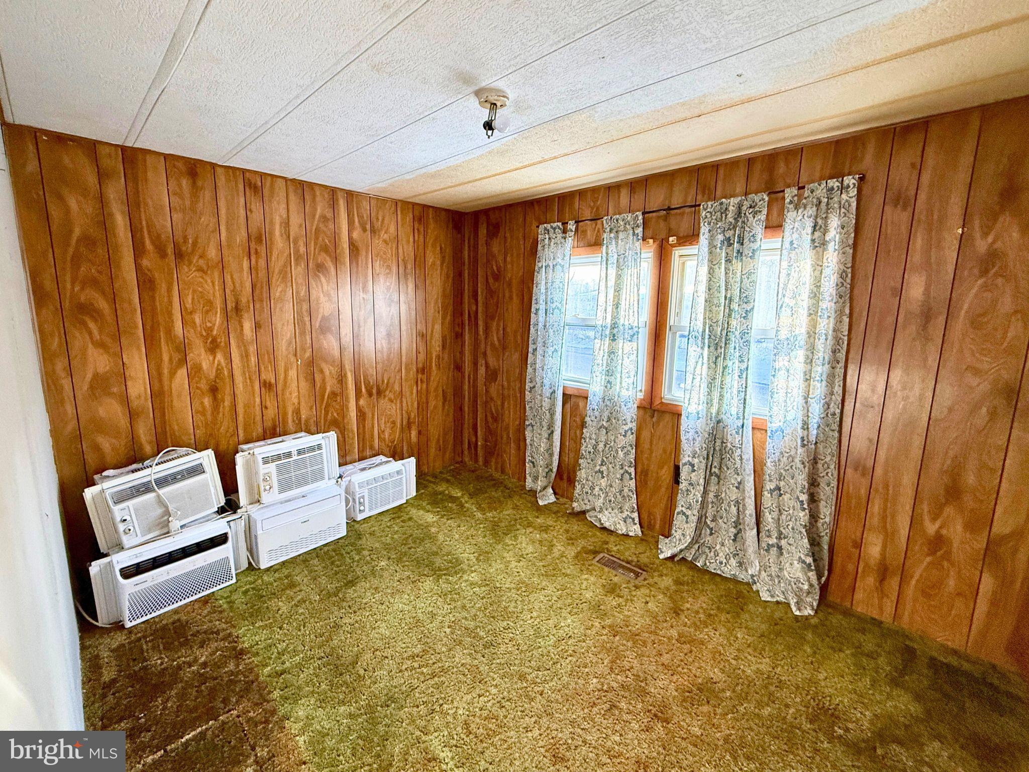 JACKSON ACRES - Residential