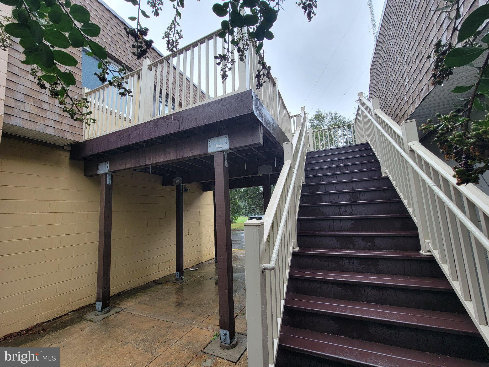 3961 SAN LEANDRO PLACE E