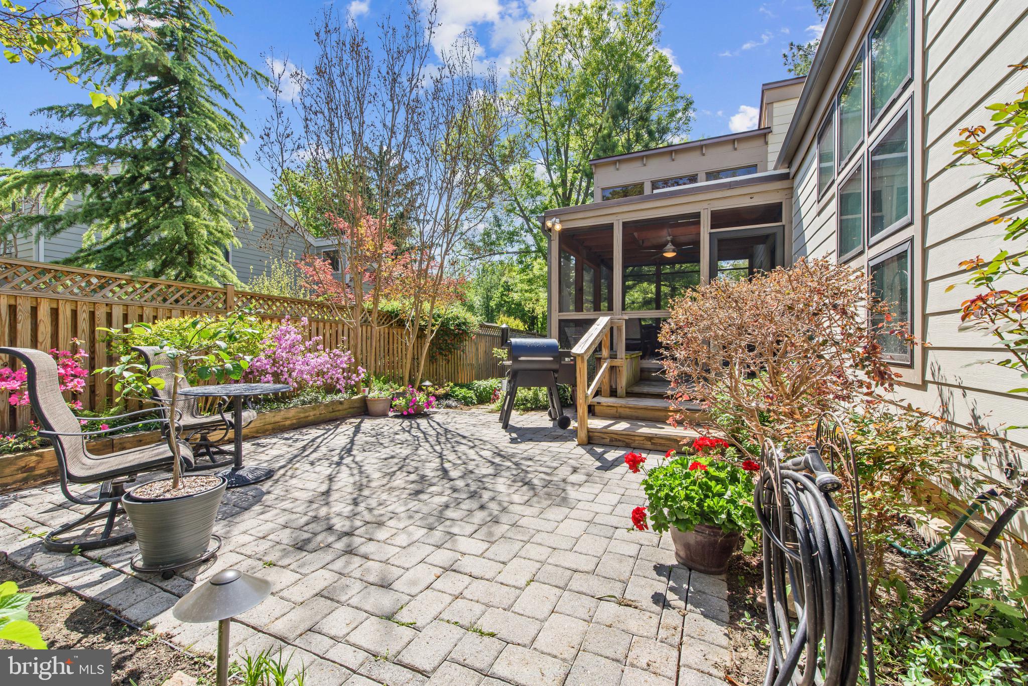 HICKORY RIDGE - Residential