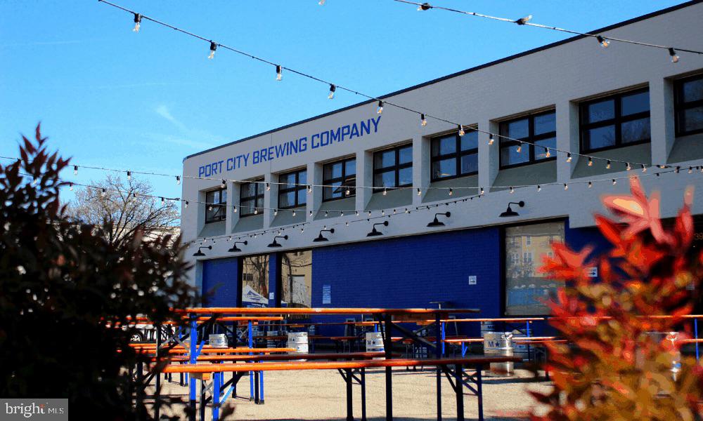 CAMERON KNOLLS - Residential