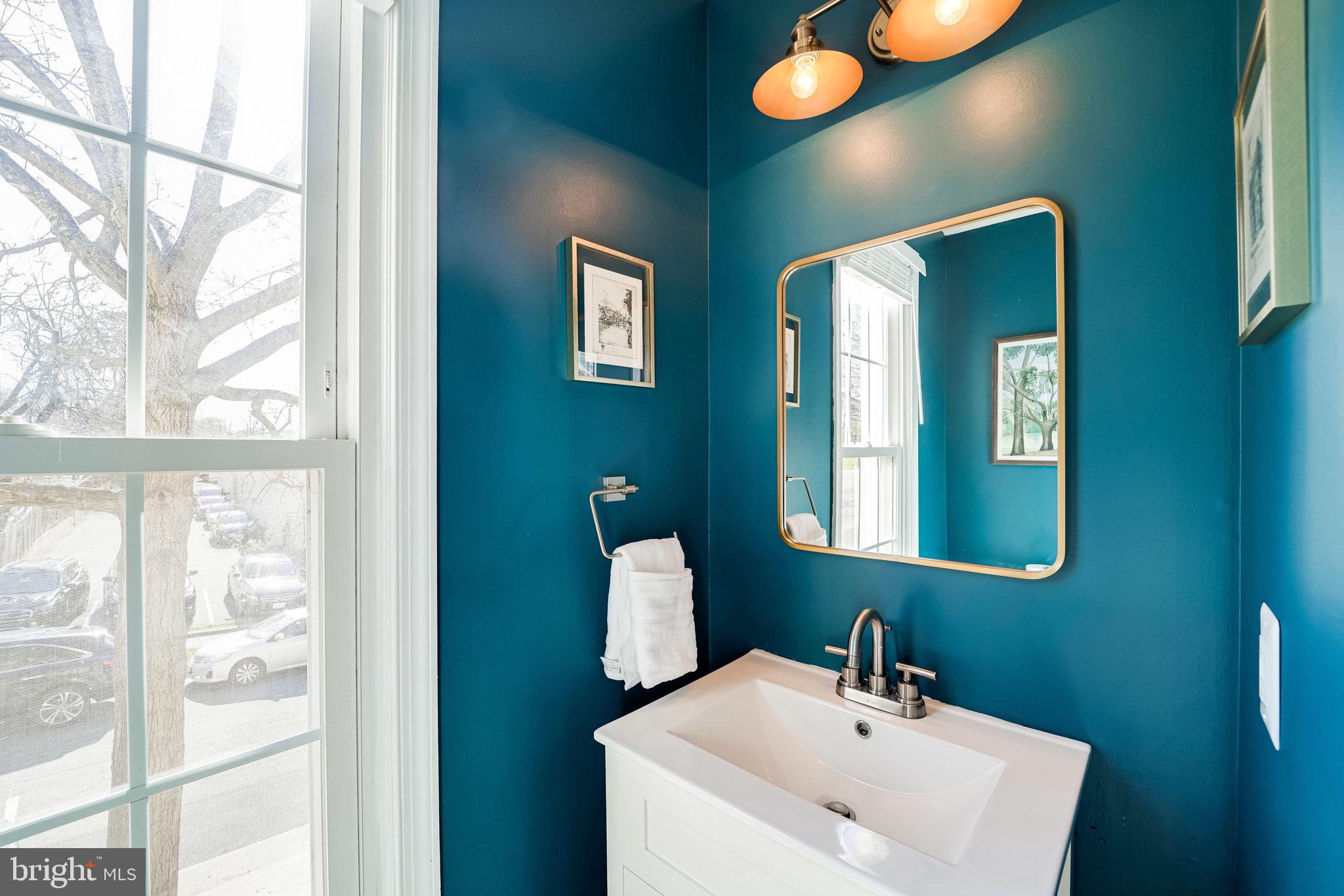 CAMERON KNOLLS - Residential