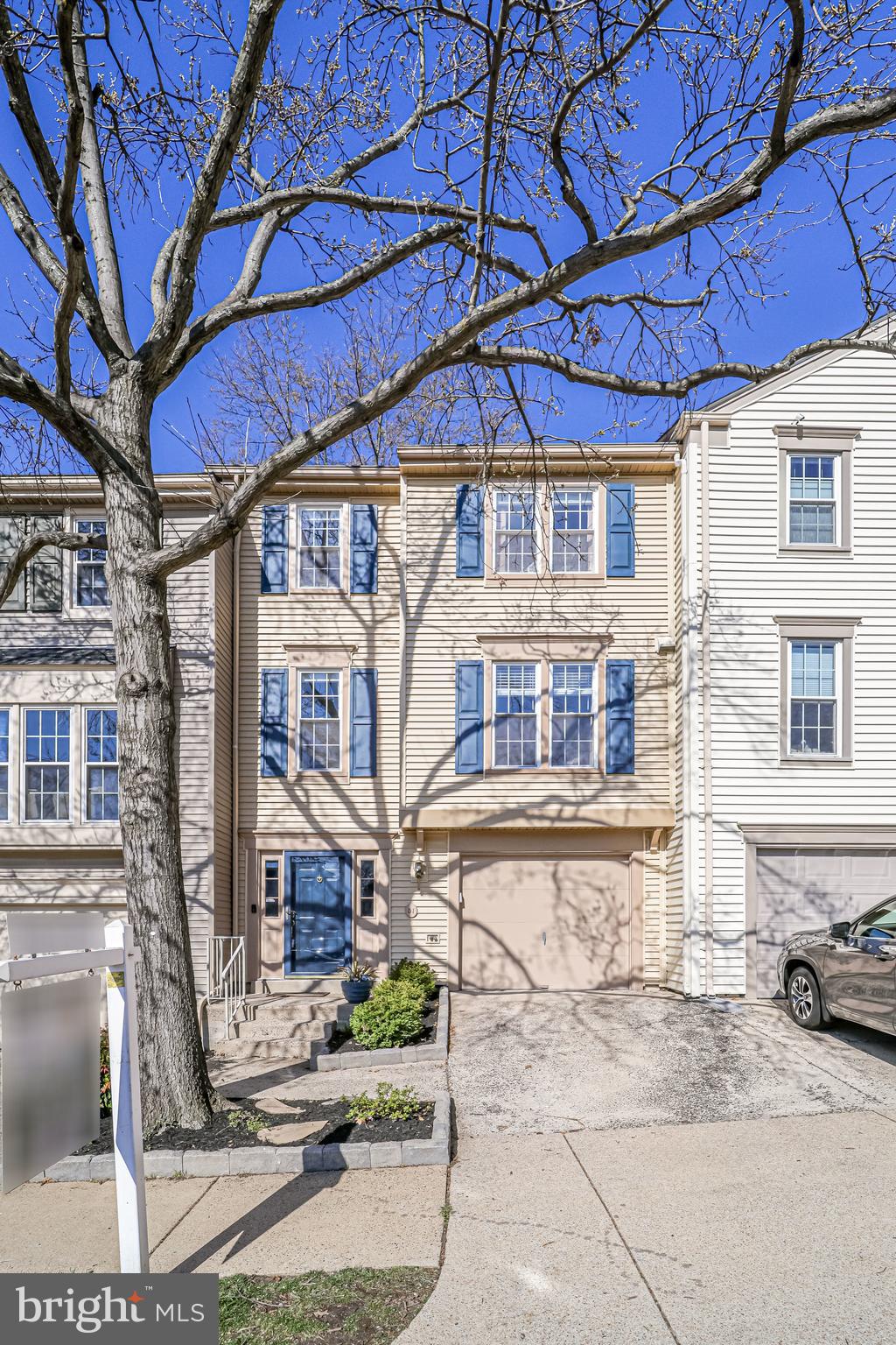 CAMERON KNOLLS - Residential