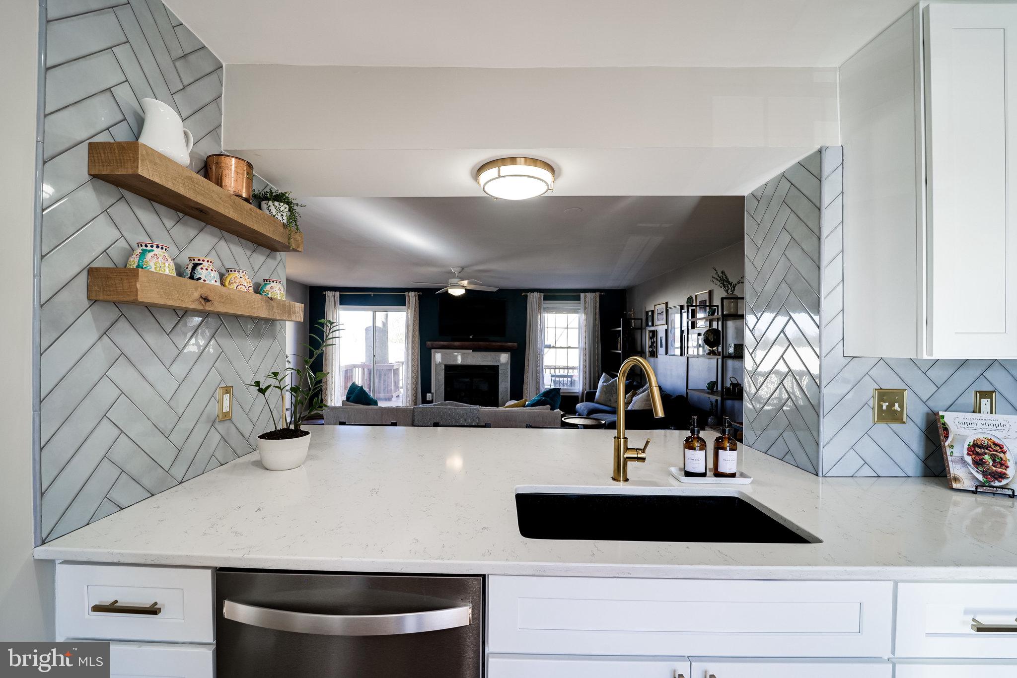 CAMERON KNOLLS - Residential