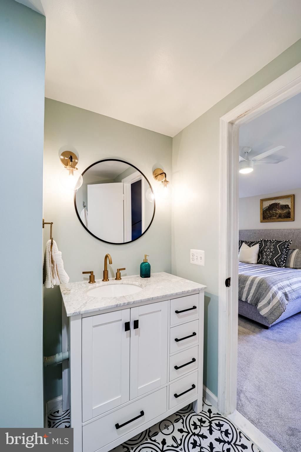 CAMERON KNOLLS - Residential