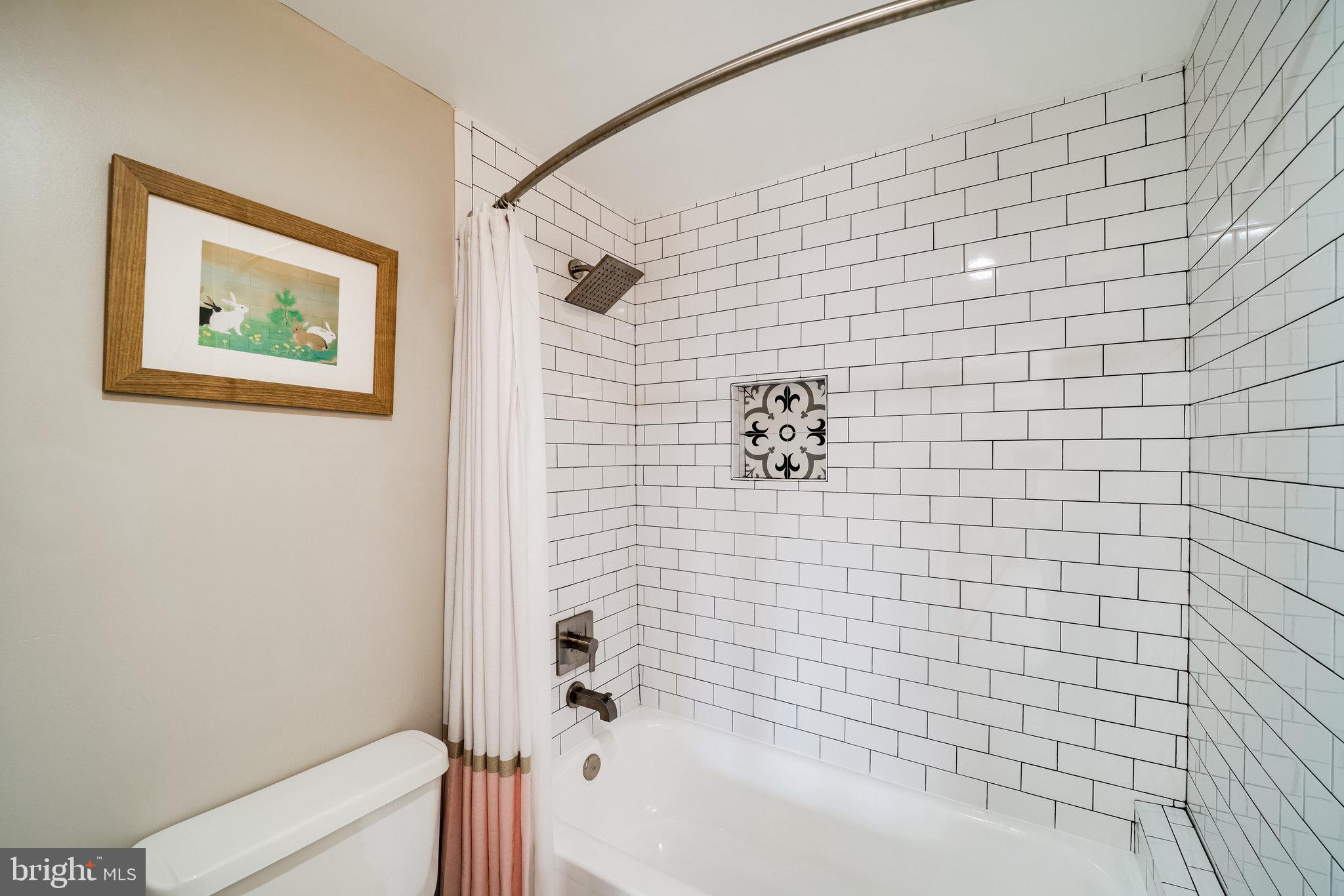 CAMERON KNOLLS - Residential