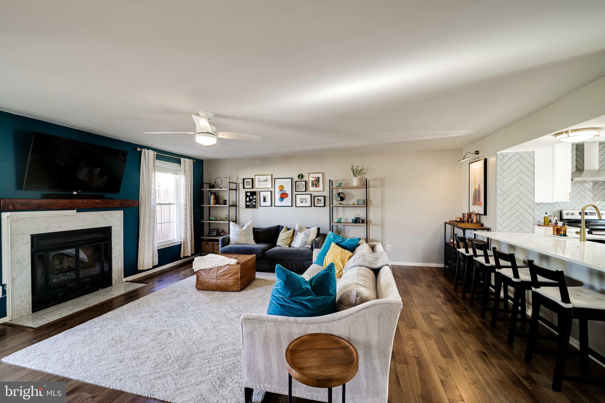 CAMERON KNOLLS - Residential