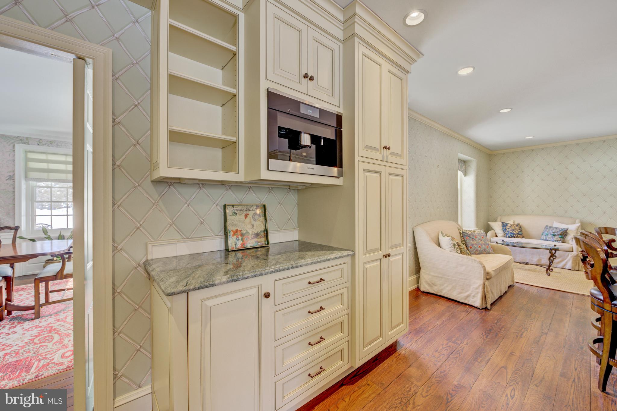 BRYN MAWR - Residential