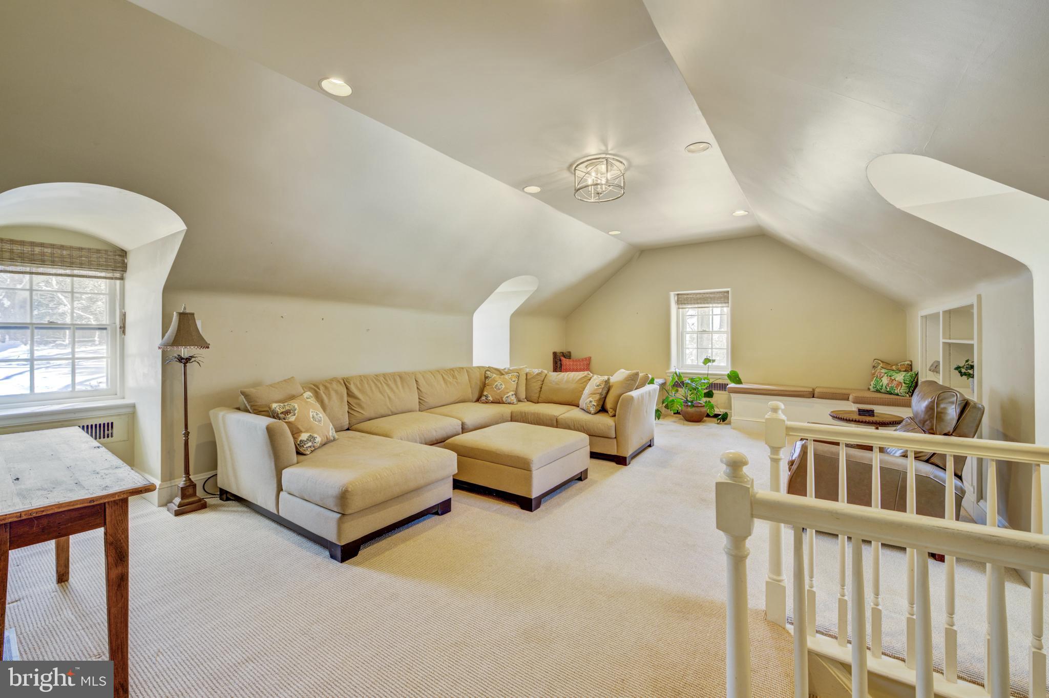 BRYN MAWR - Residential