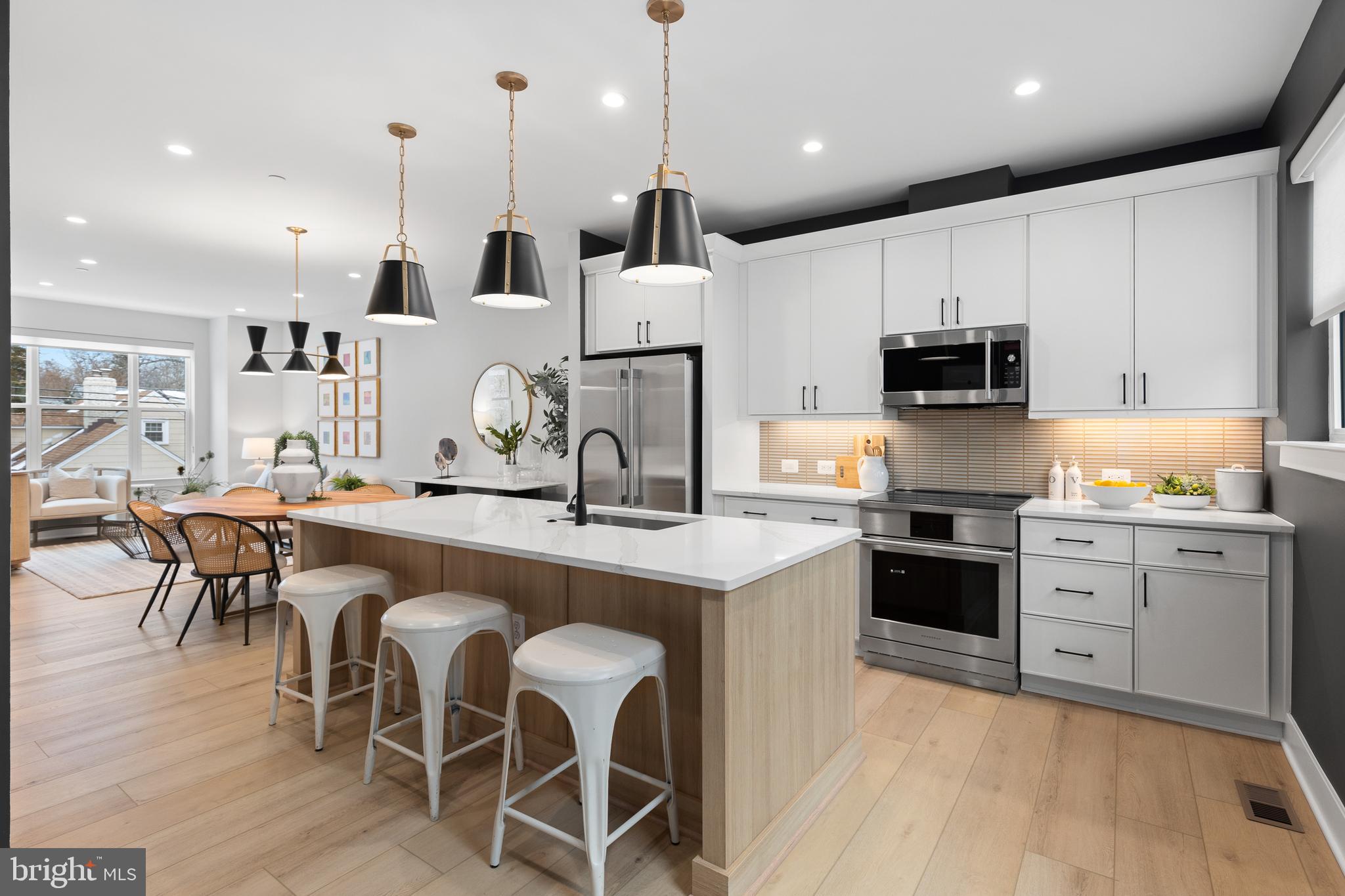 FALLS CHURCH CITY - Residential