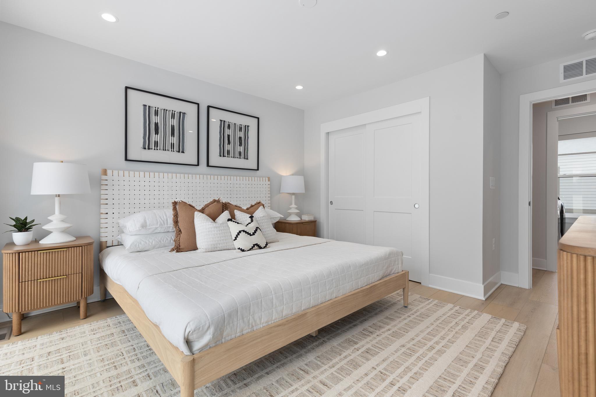 FALLS CHURCH CITY - Residential