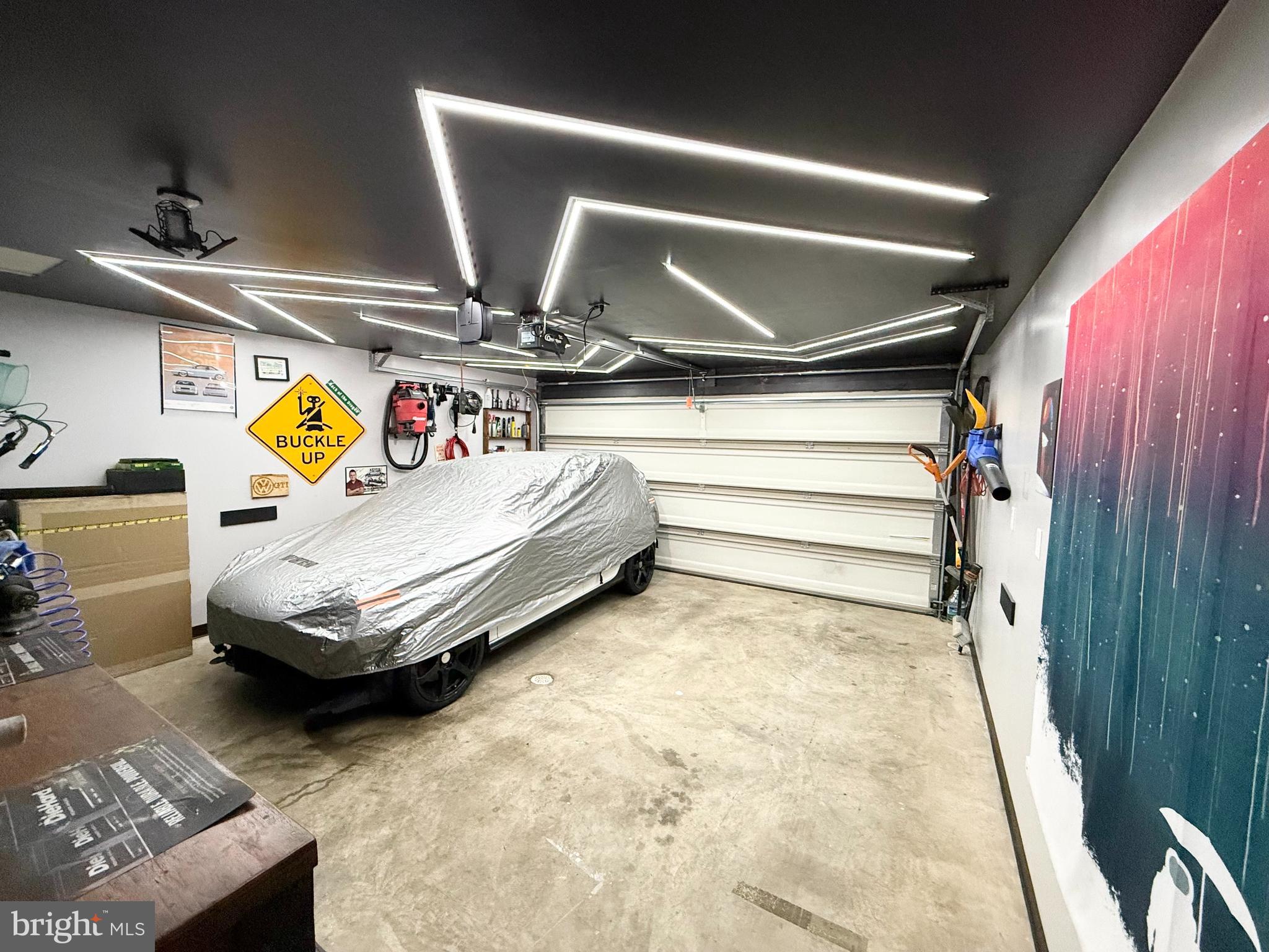 NICHOLSON SQUARE - Residential