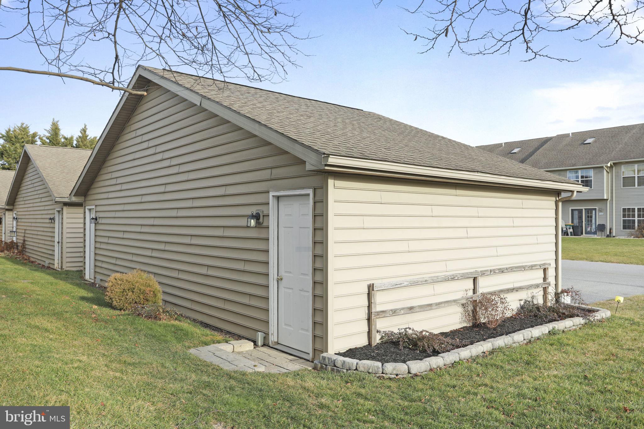 NICHOLSON SQUARE - Residential