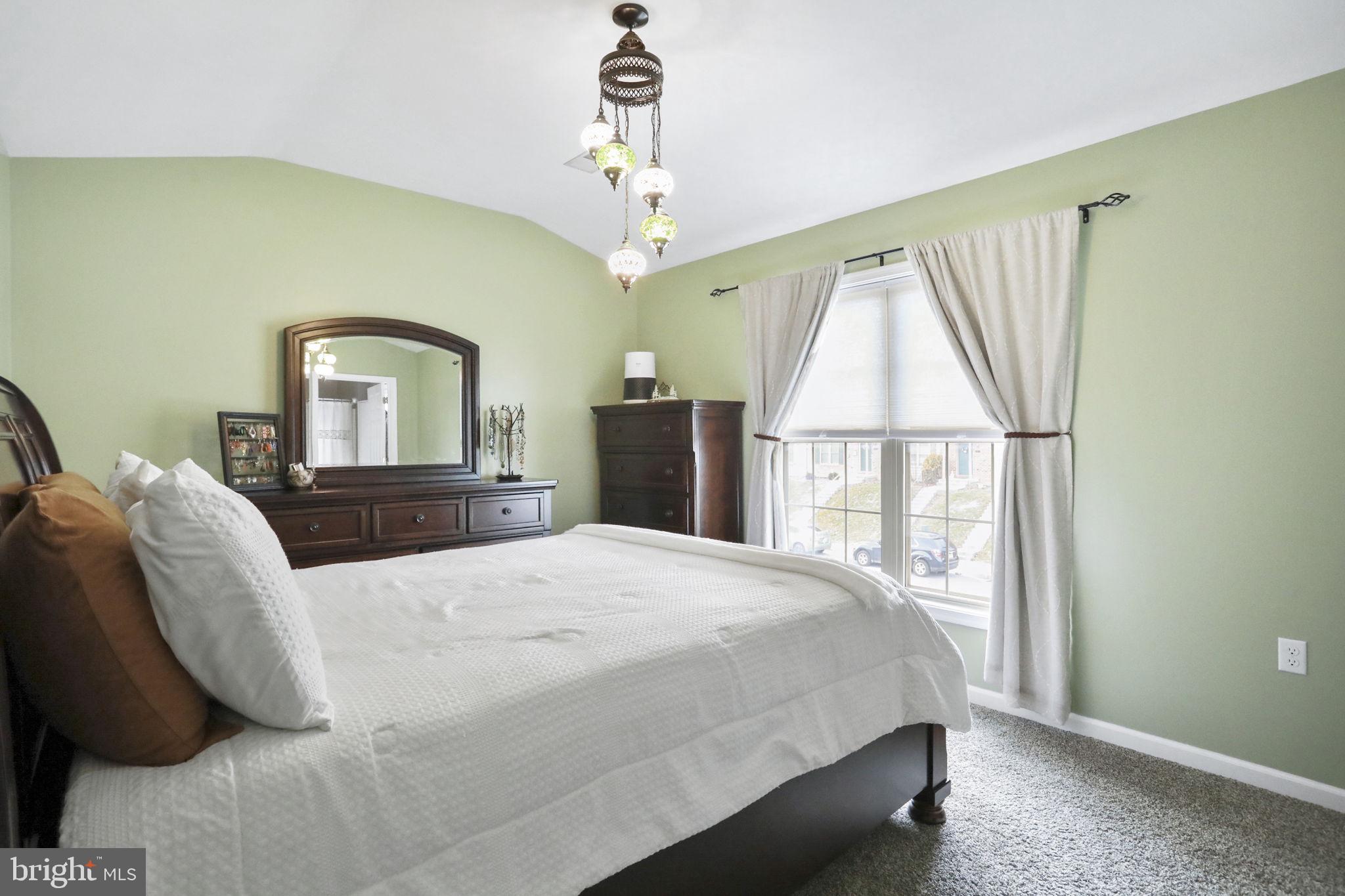 NICHOLSON SQUARE - Residential