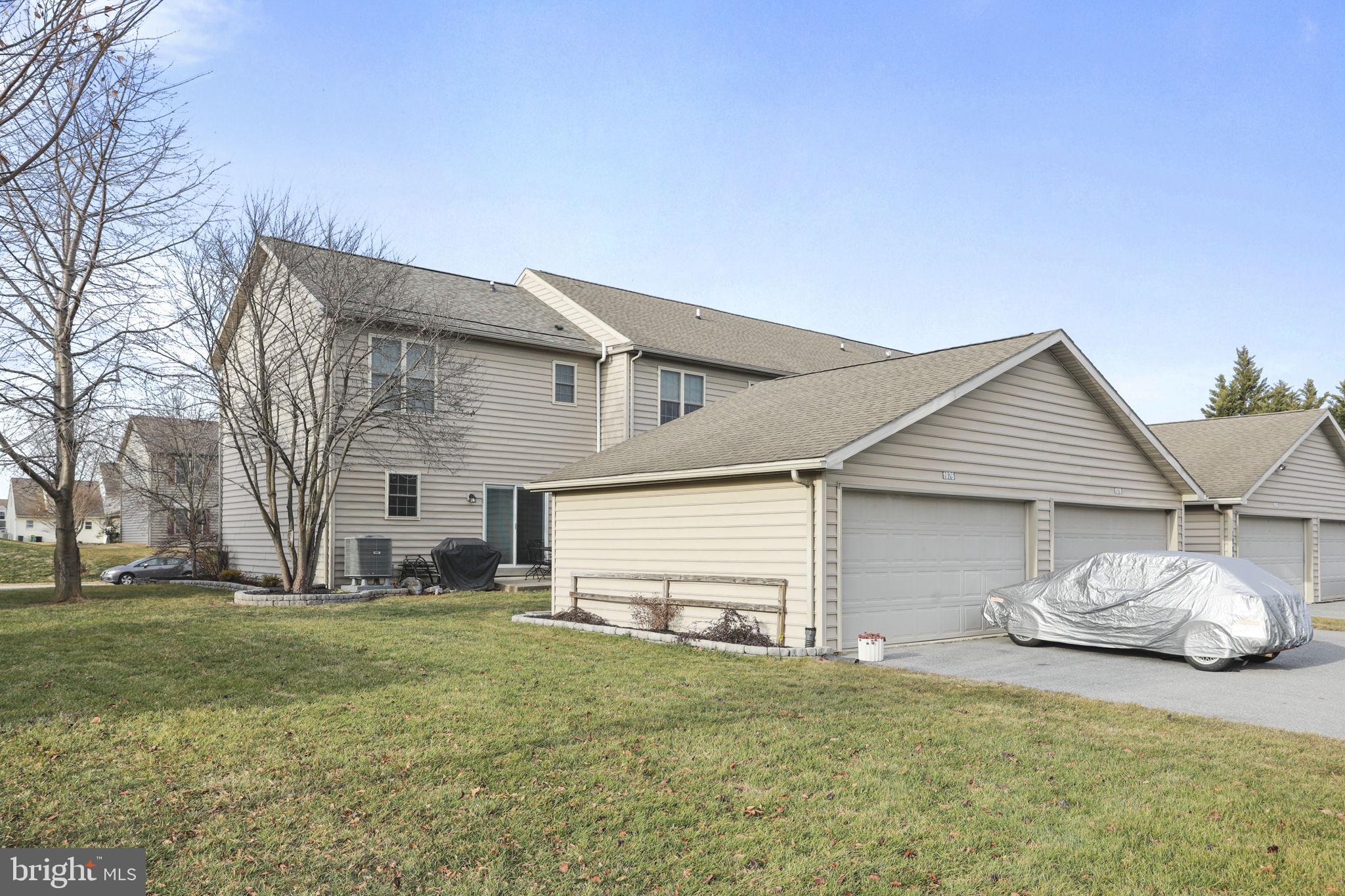 NICHOLSON SQUARE - Residential