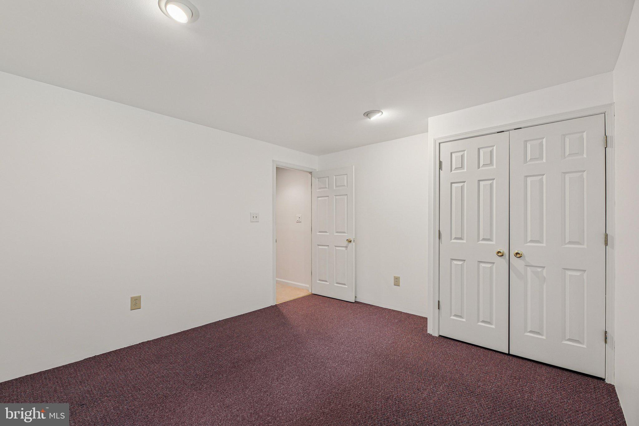 BLUE RIDGE MANOR - Residential