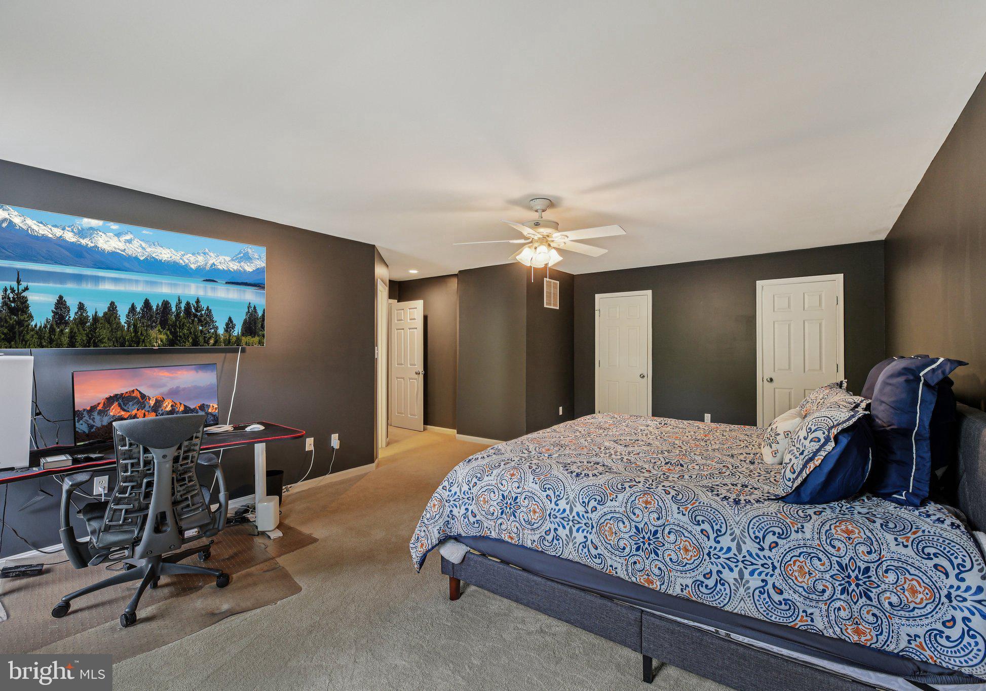 BLUE RIDGE MANOR - Residential