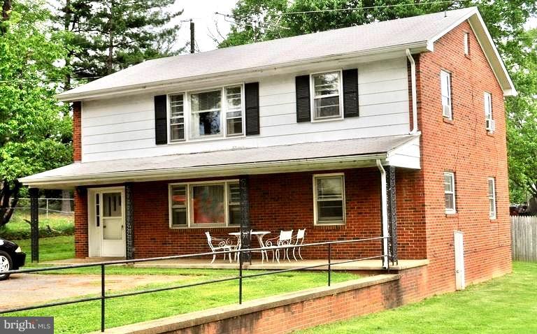 ROCK SPRINGS - Residential Lease