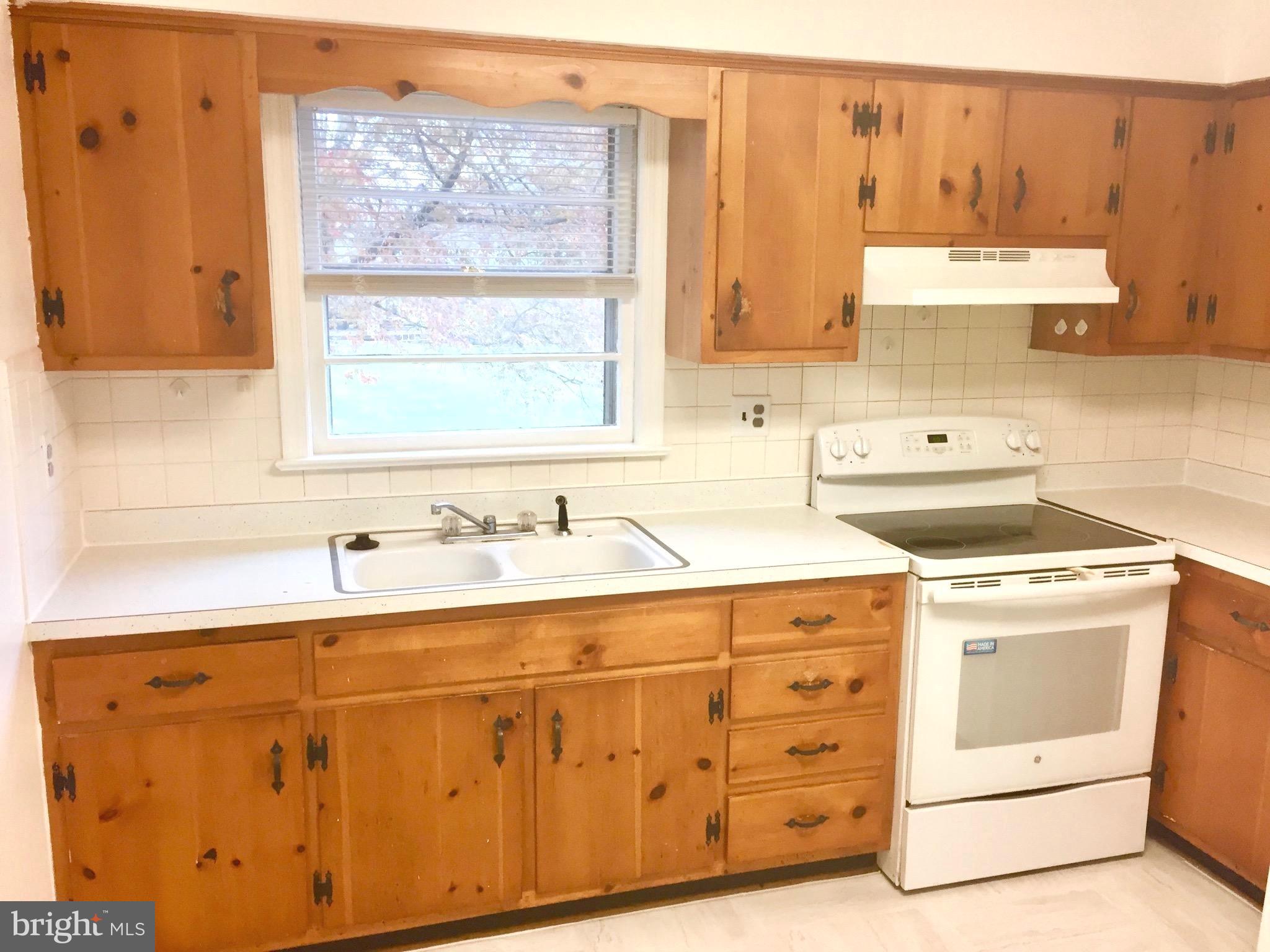 ROCK SPRINGS - Residential Lease