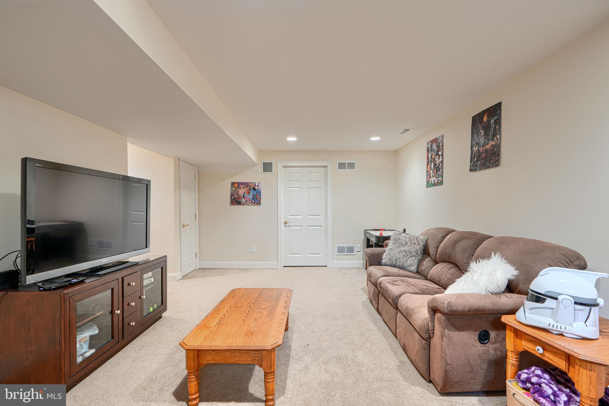 VILLAGE OF SILVER HALL - Residential