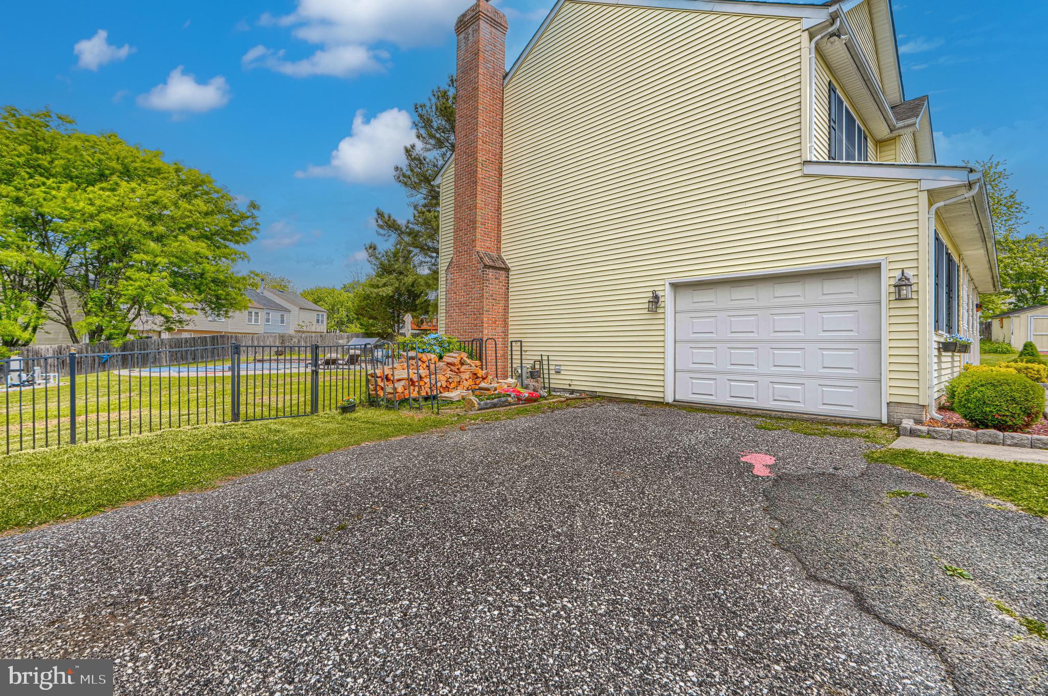 VILLAGE OF SILVER HALL - Residential