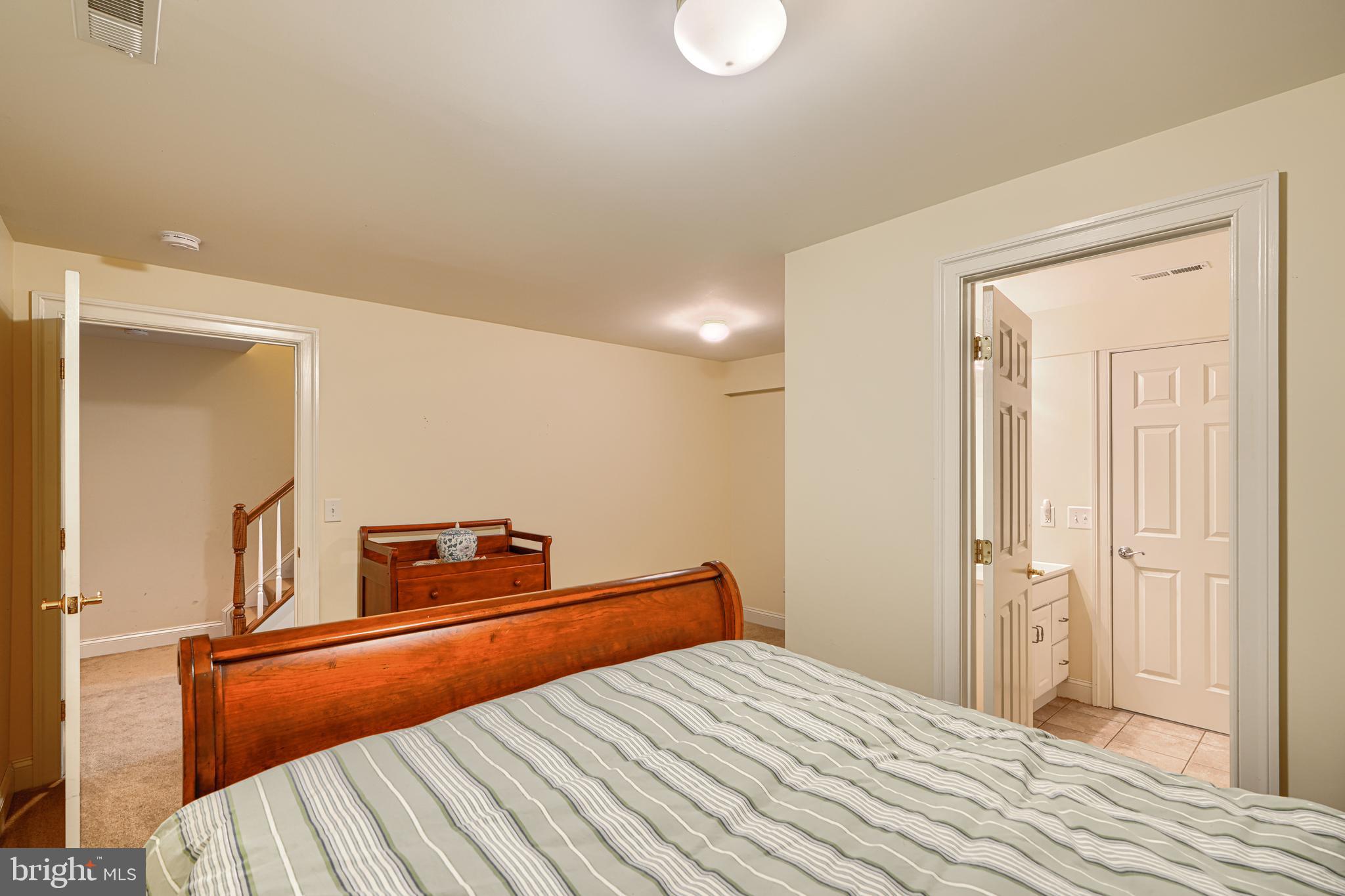 VILLAGE OF SILVER HALL - Residential