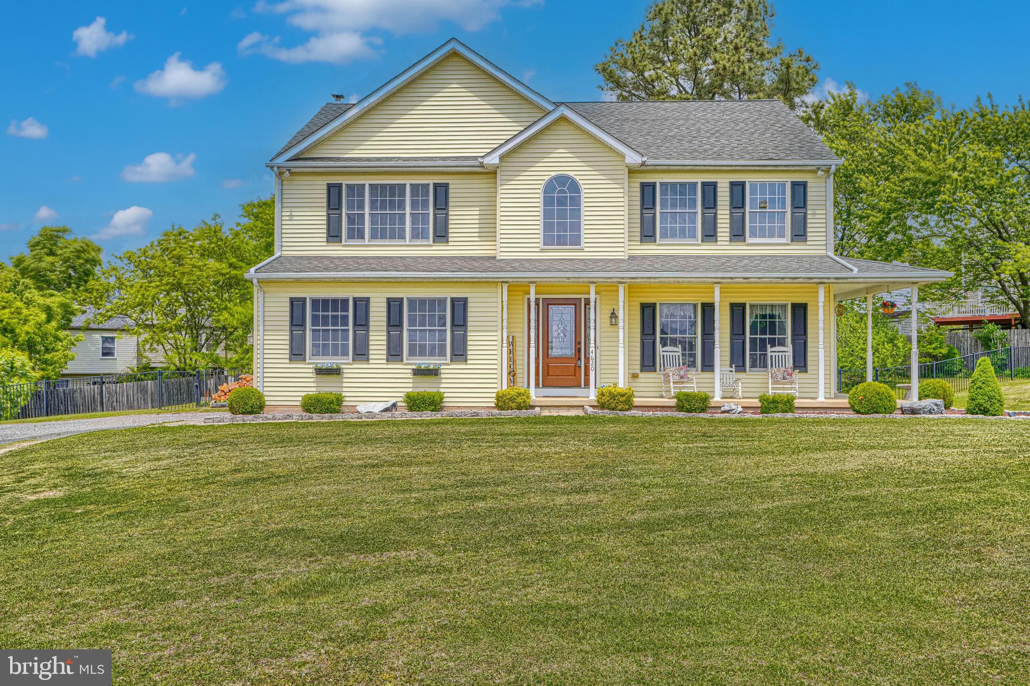 VILLAGE OF SILVER HALL - Residential