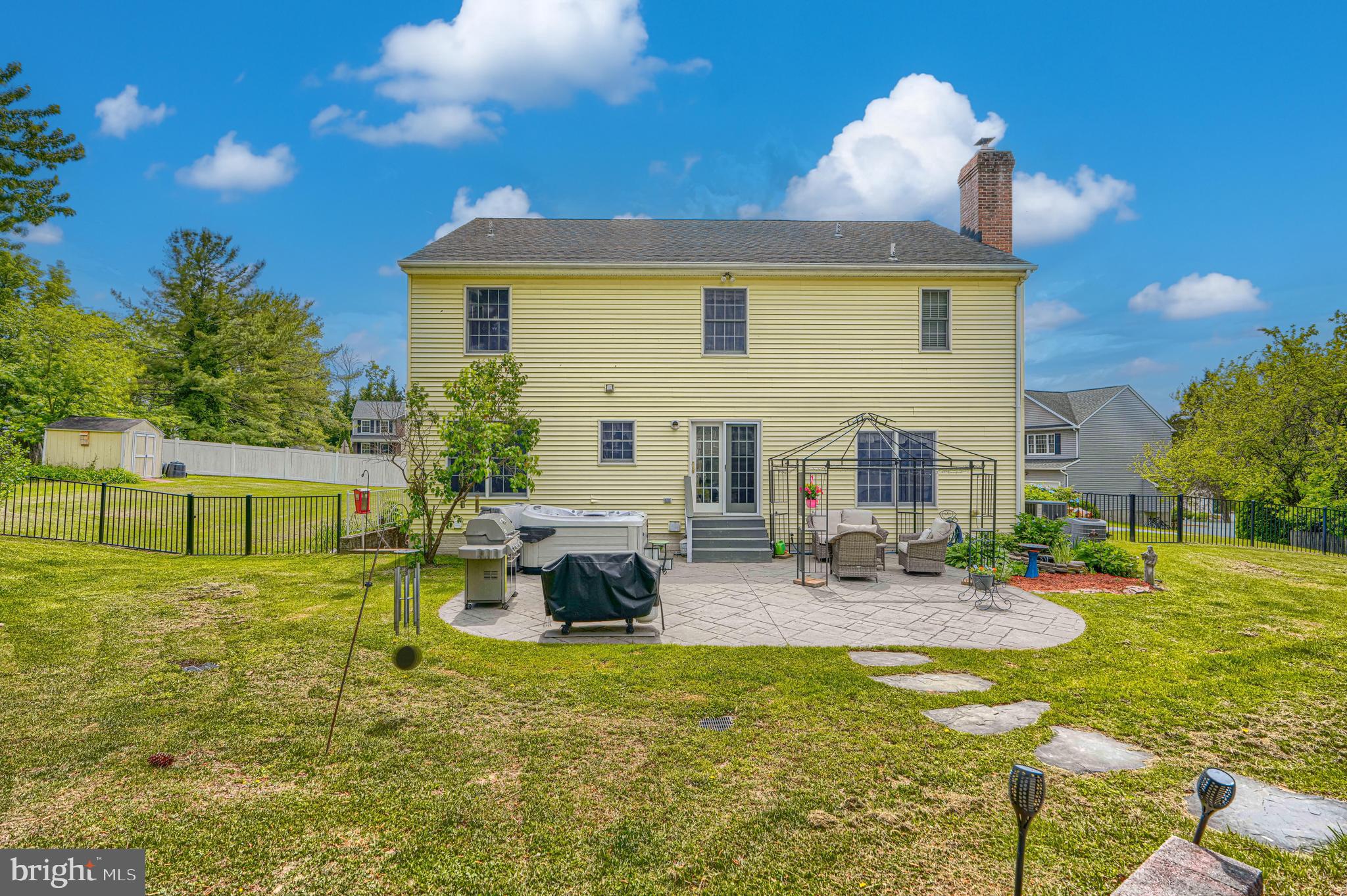 VILLAGE OF SILVER HALL - Residential