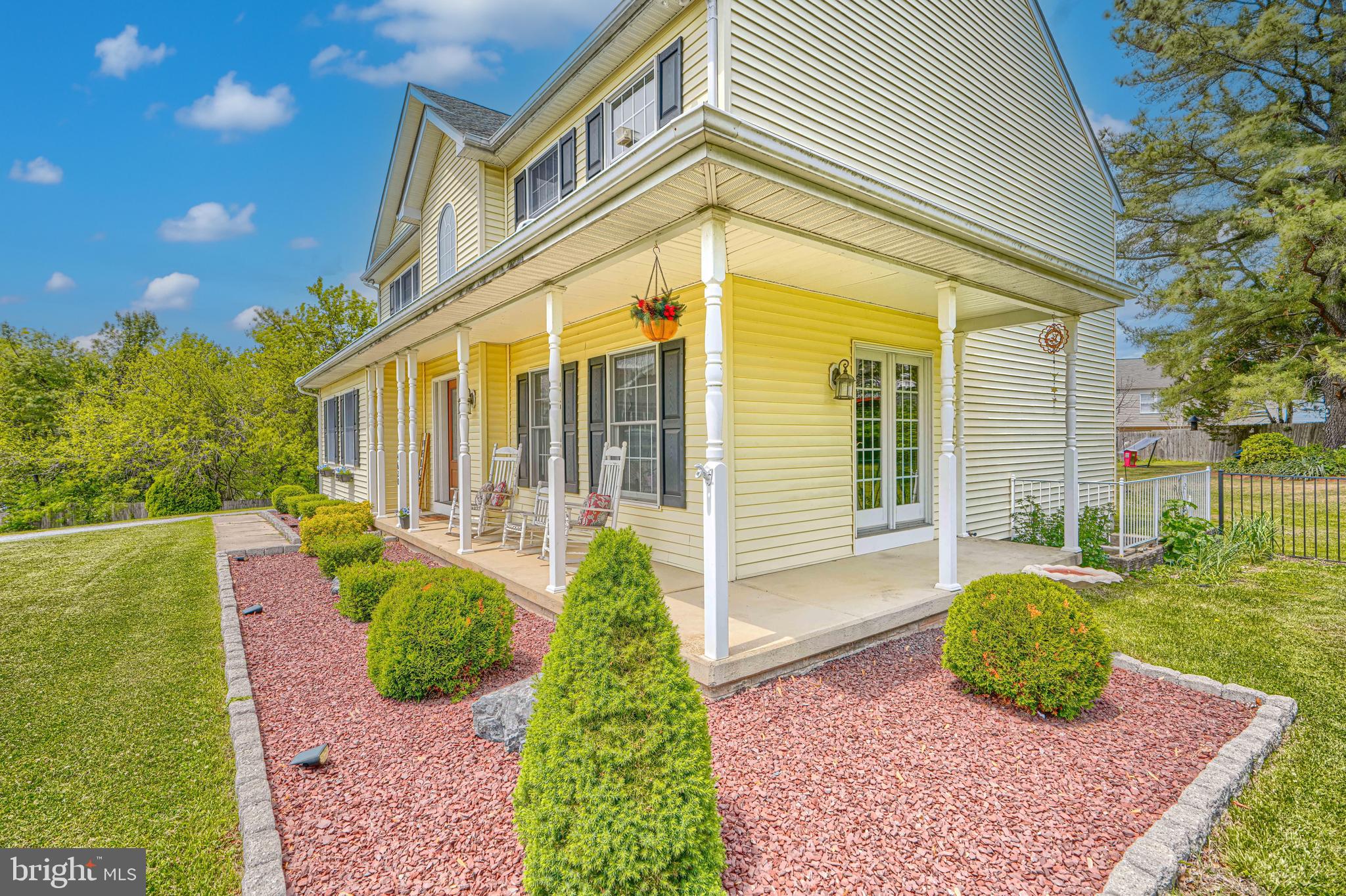 VILLAGE OF SILVER HALL - Residential