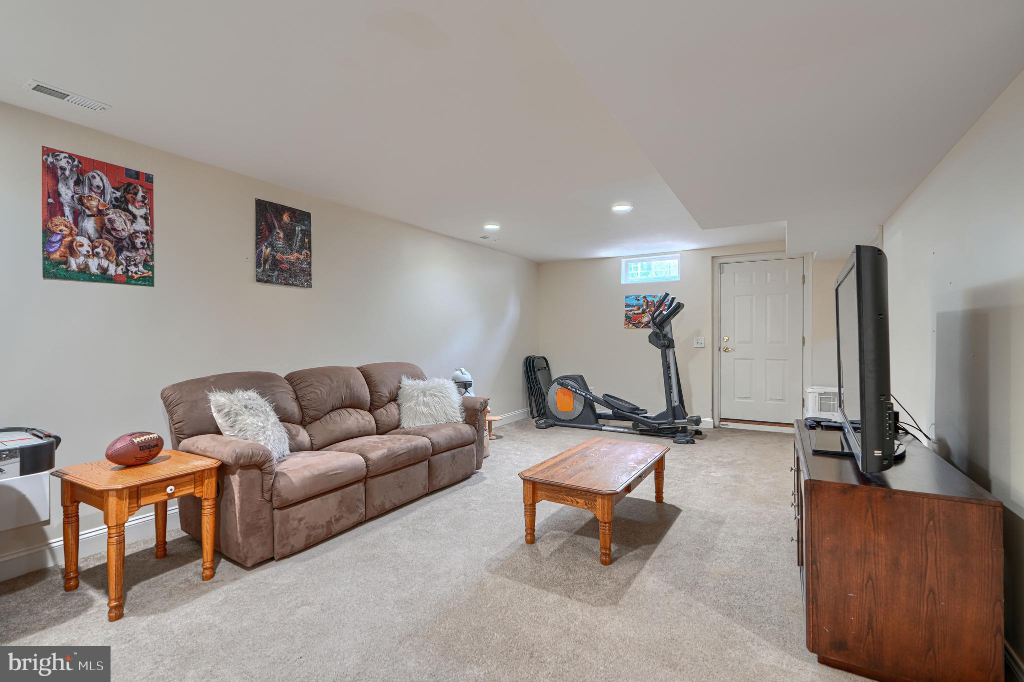 VILLAGE OF SILVER HALL - Residential