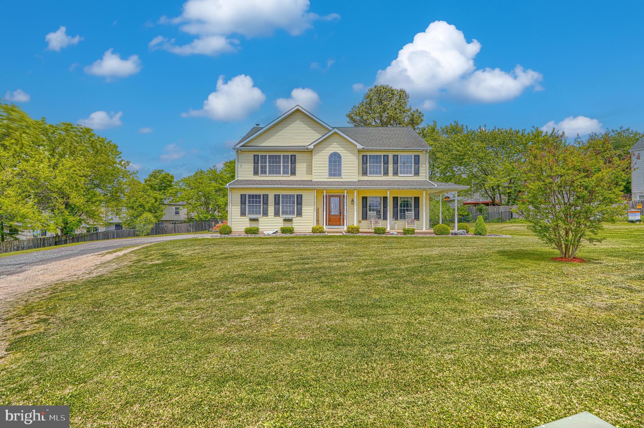VILLAGE OF SILVER HALL - Residential