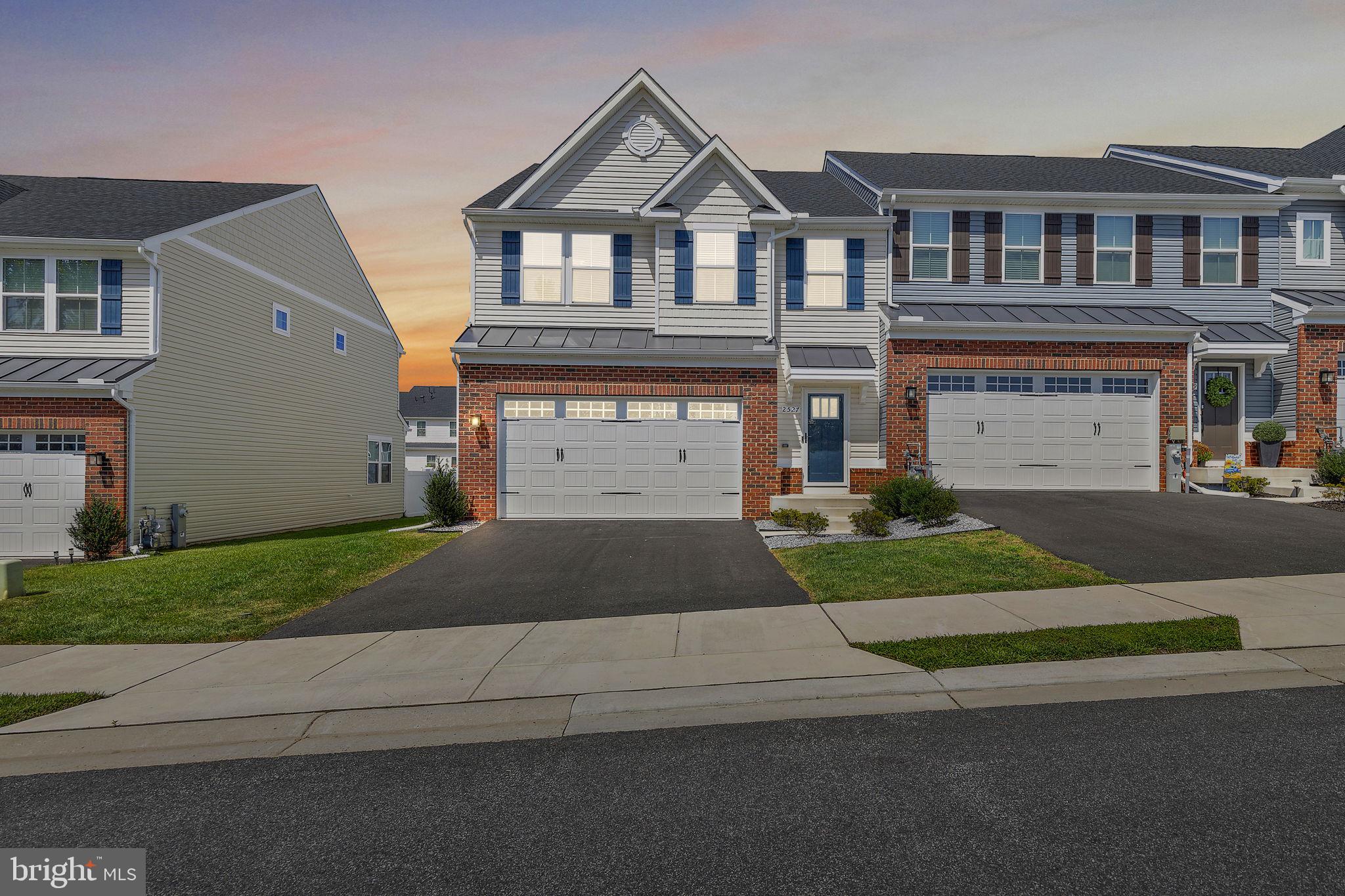 2527 STEAMBOAT WAY