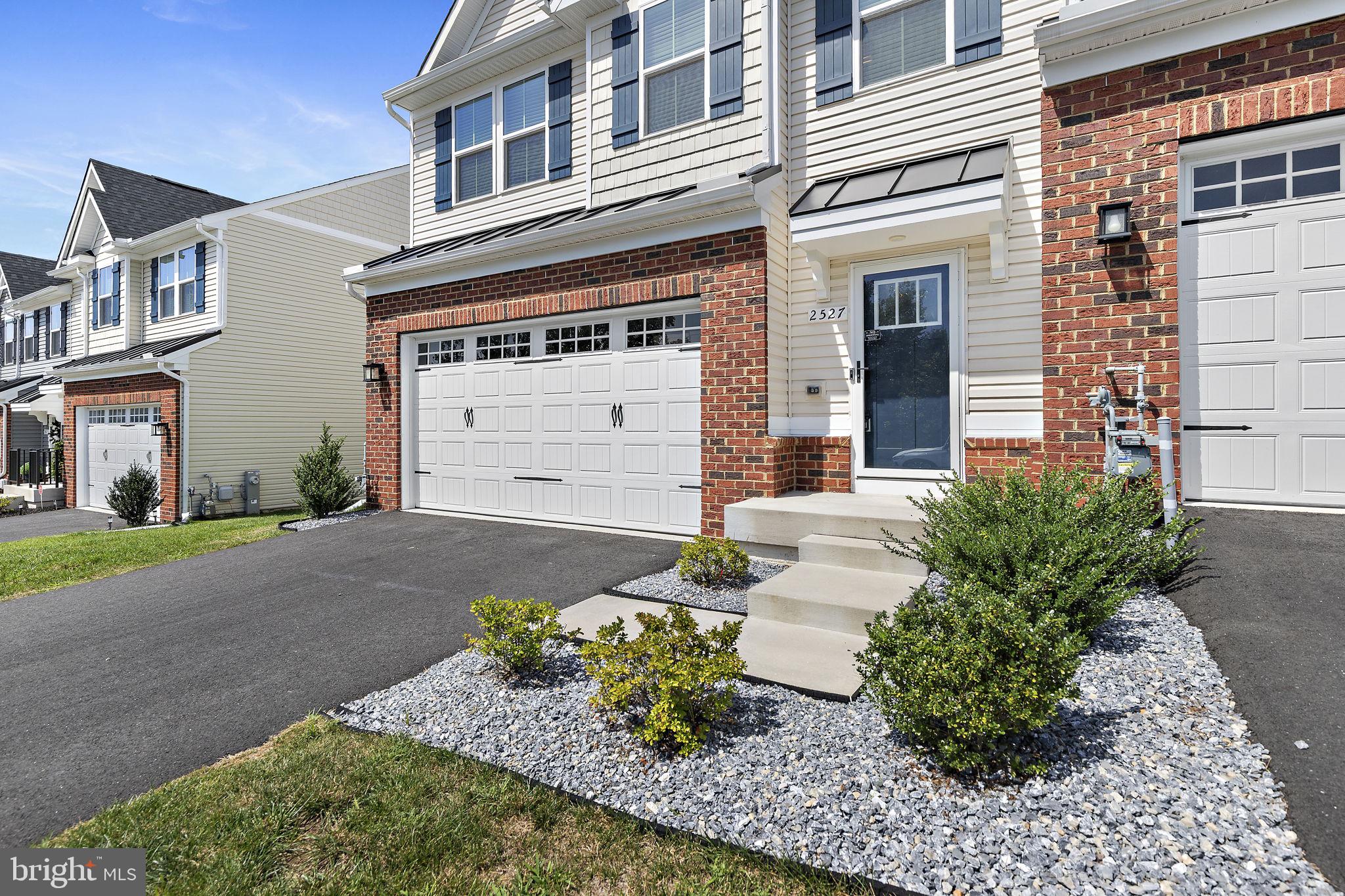 2527 STEAMBOAT WAY