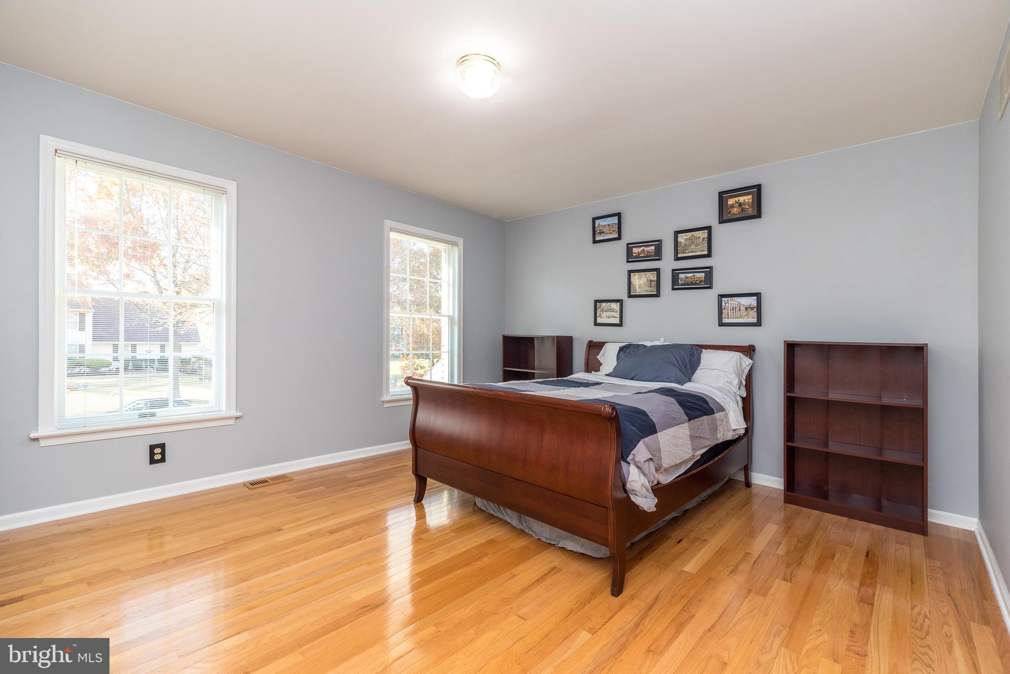 WINDING BROOK ESTS - Residential