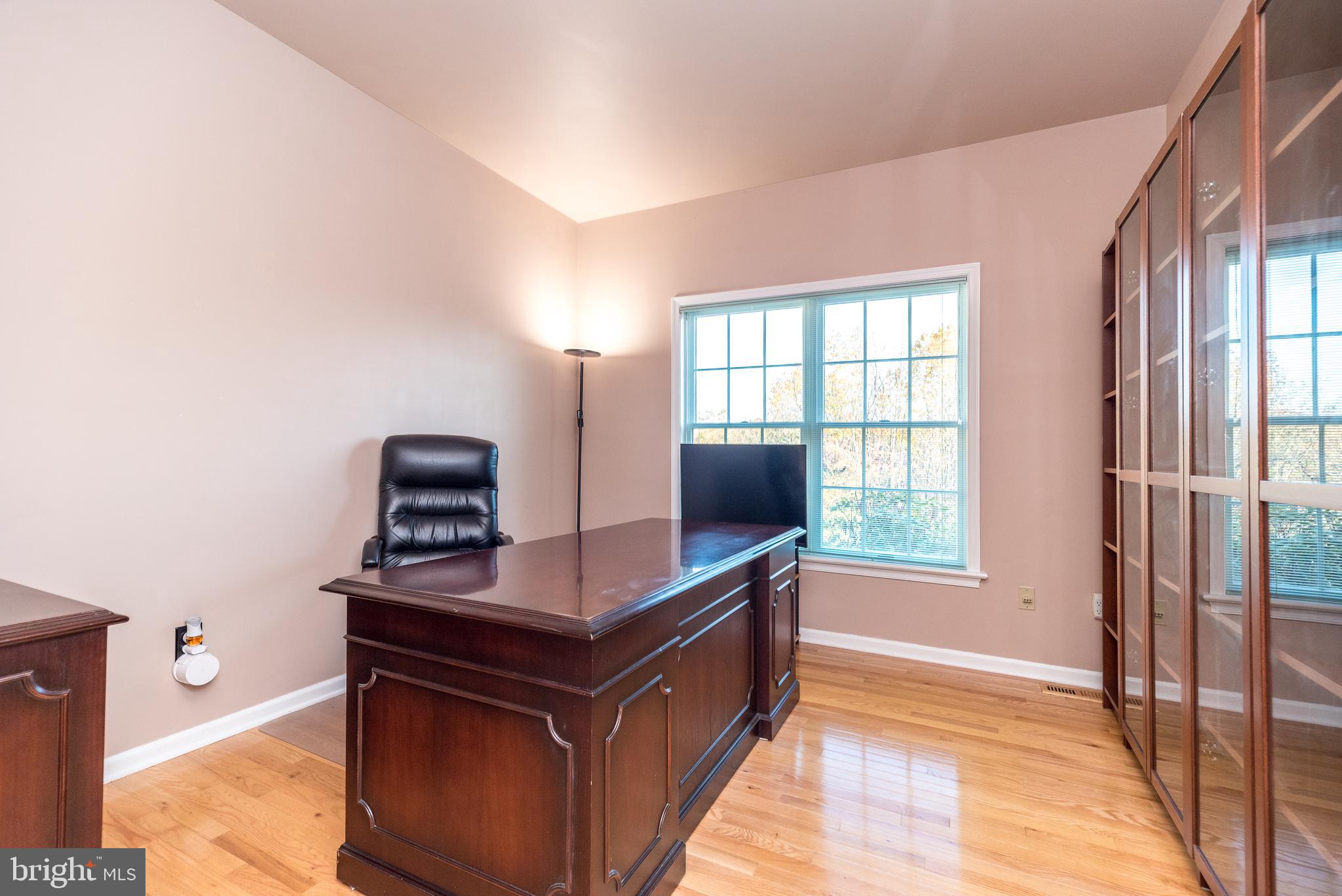 WINDING BROOK ESTS - Residential