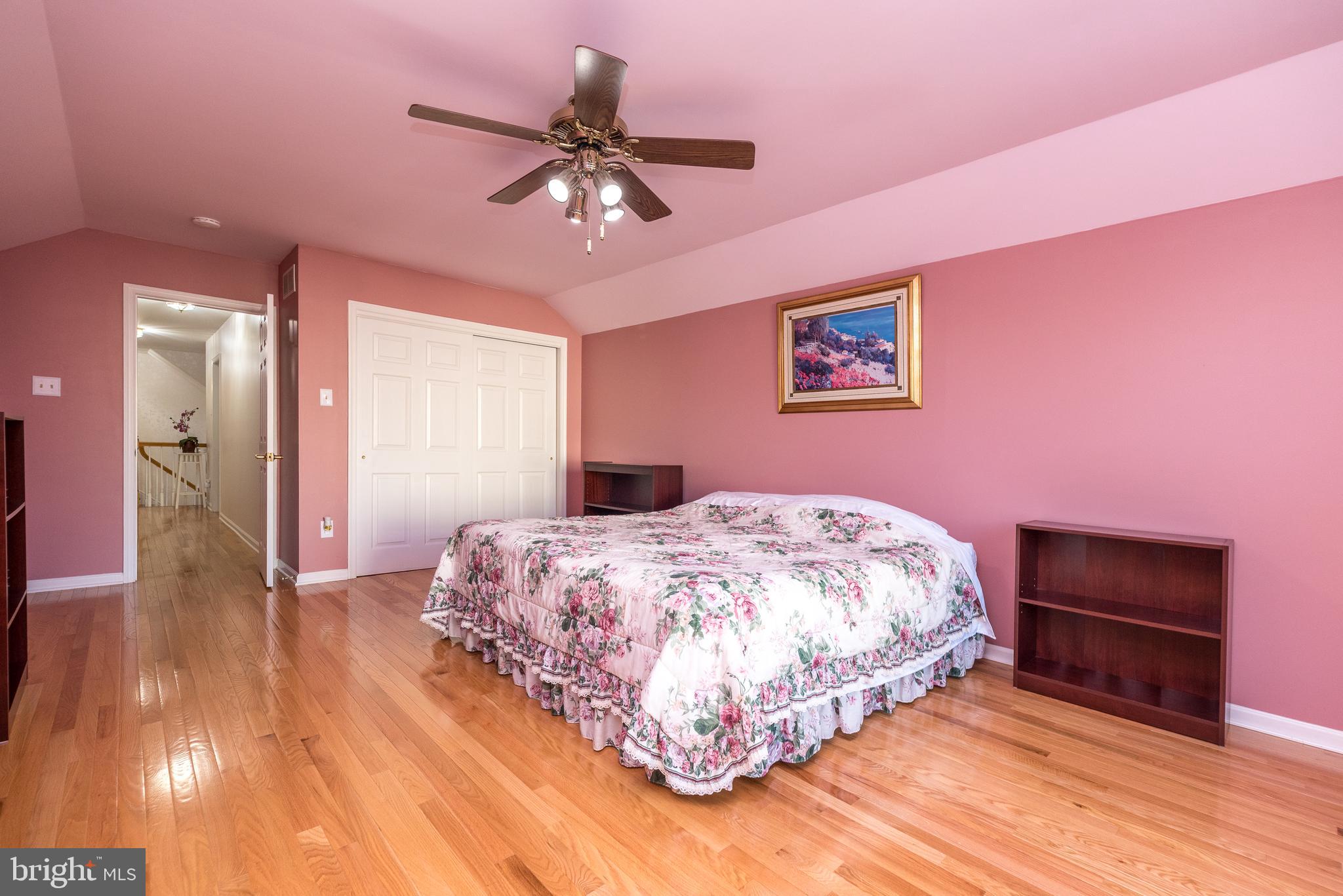 WINDING BROOK ESTS - Residential