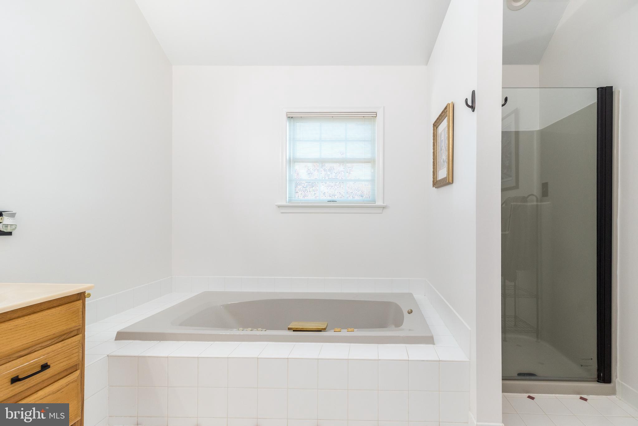 WINDING BROOK ESTS - Residential