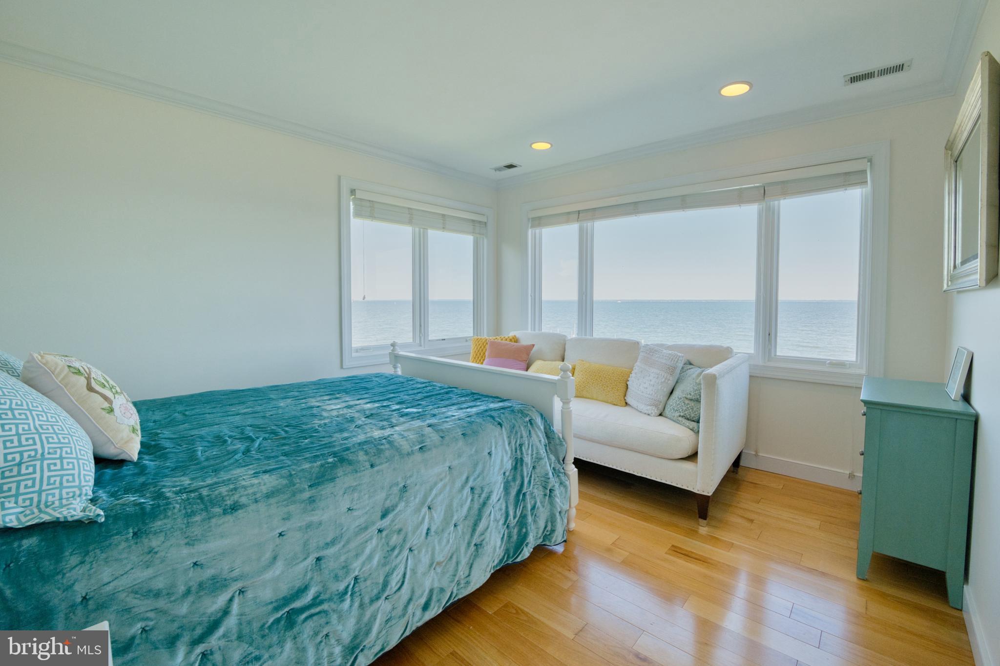 BLOODY POINT FARM - Residential