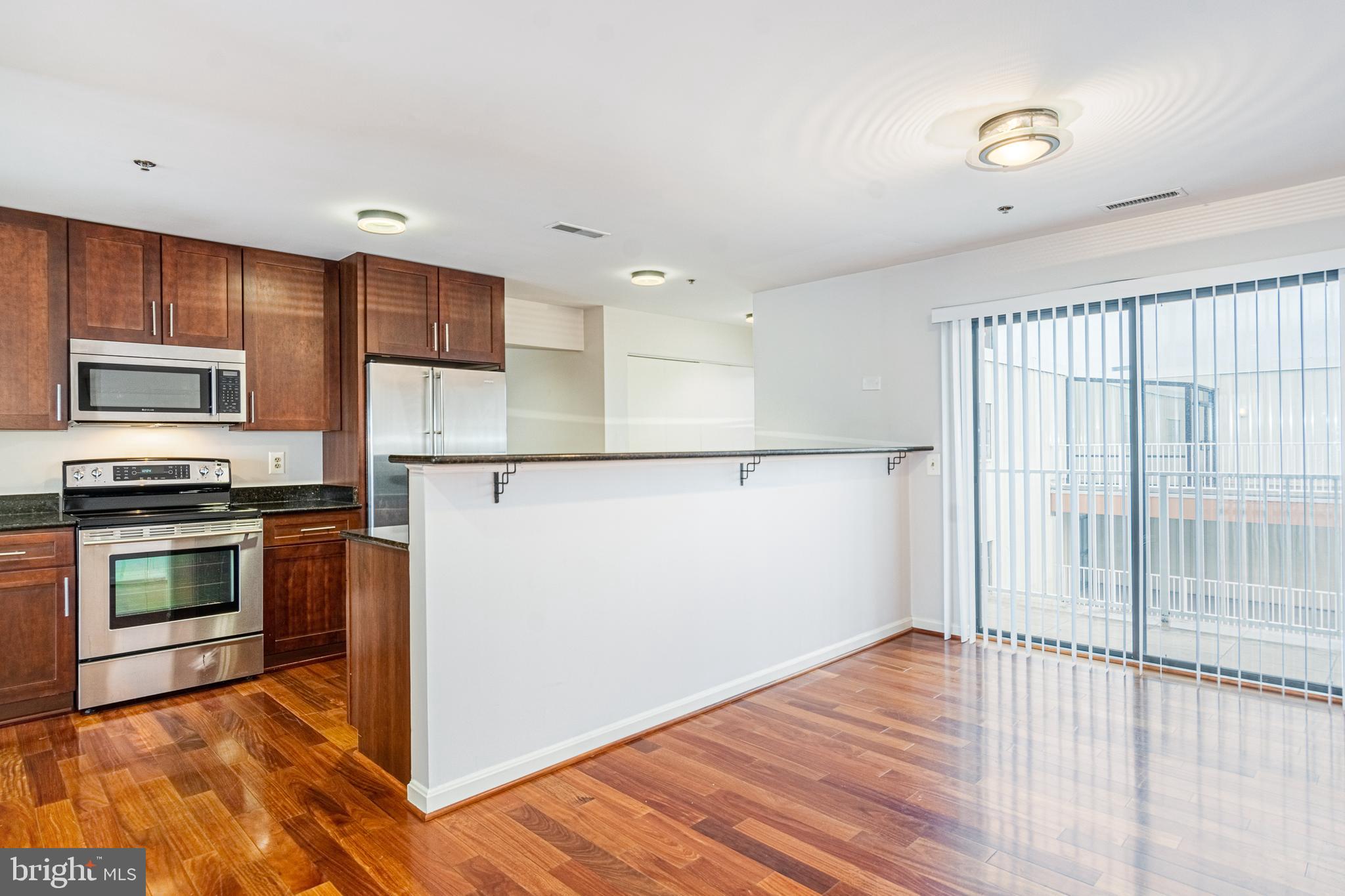 LIGHTHOUSE LANDING - Residential