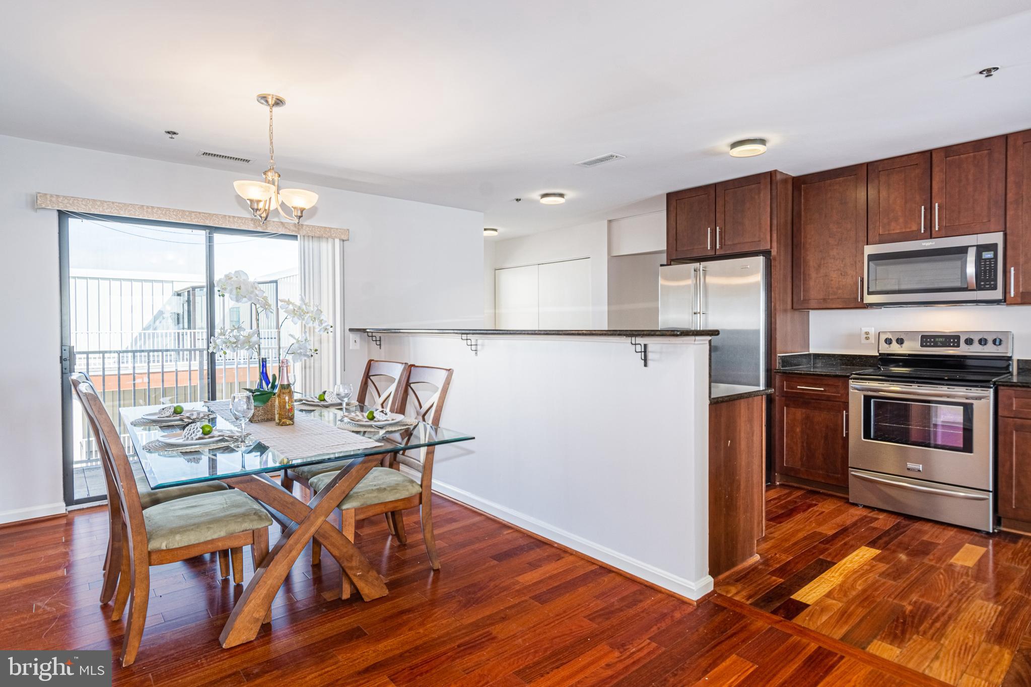 LIGHTHOUSE LANDING - Residential