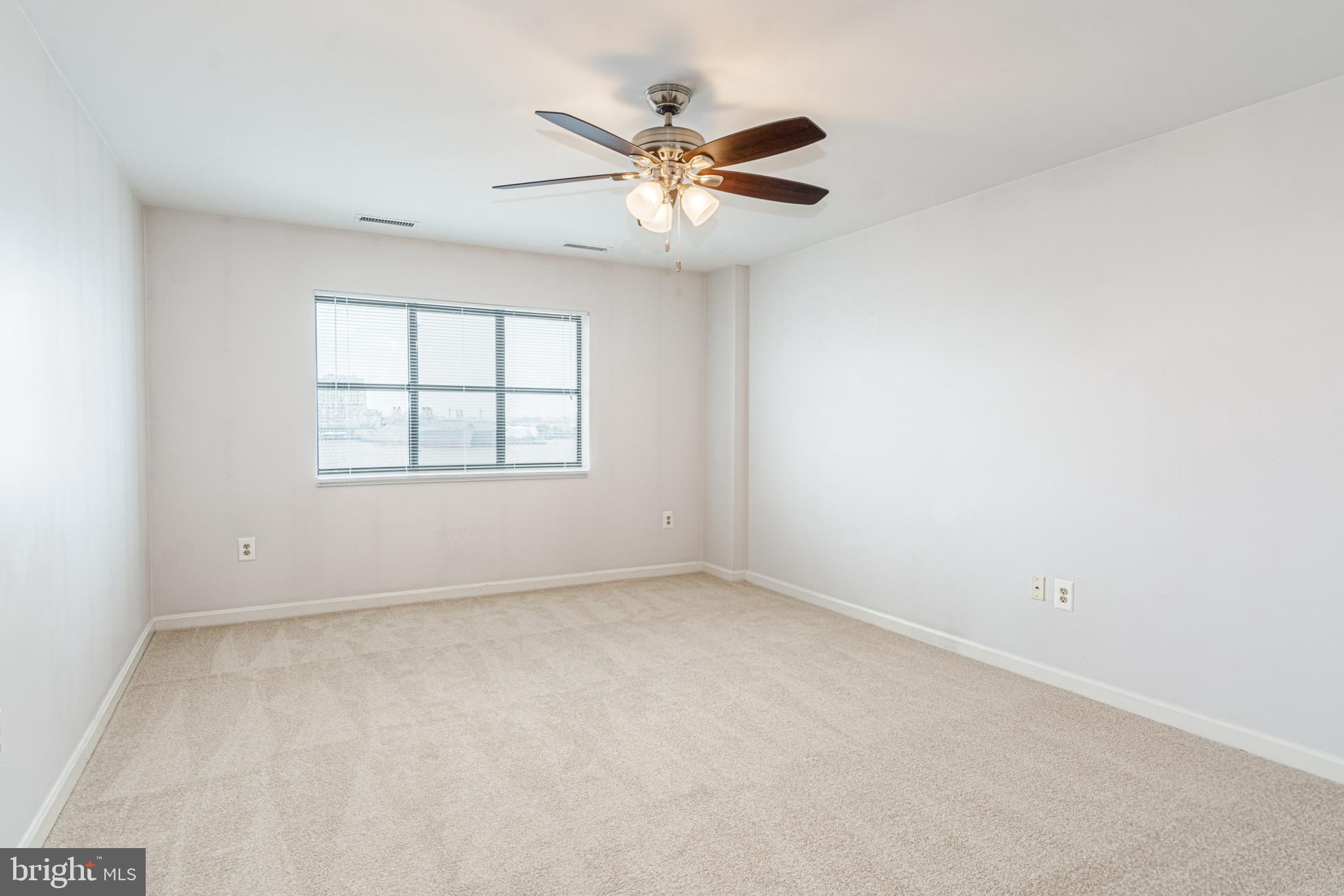 LIGHTHOUSE LANDING - Residential