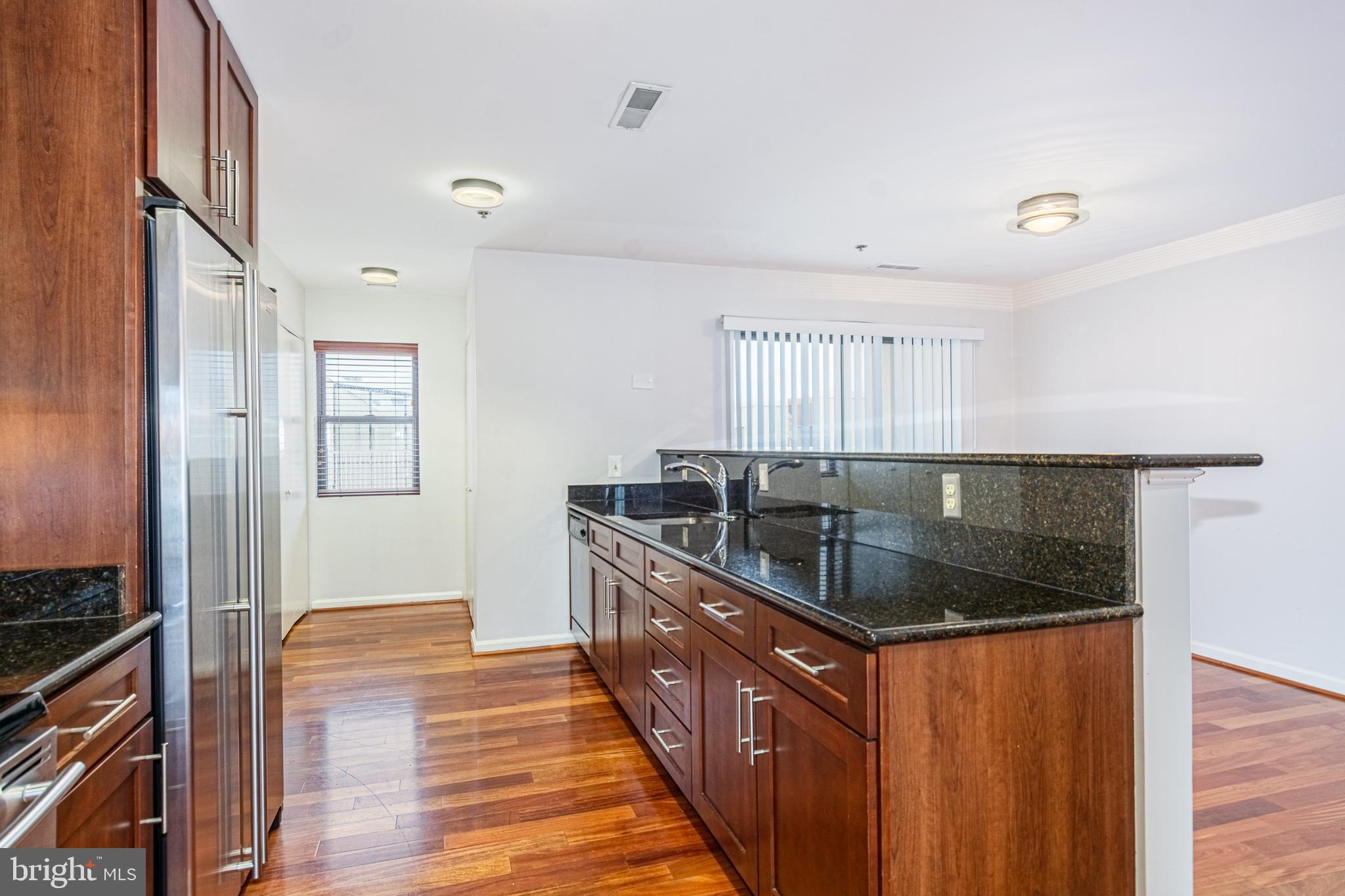 LIGHTHOUSE LANDING - Residential