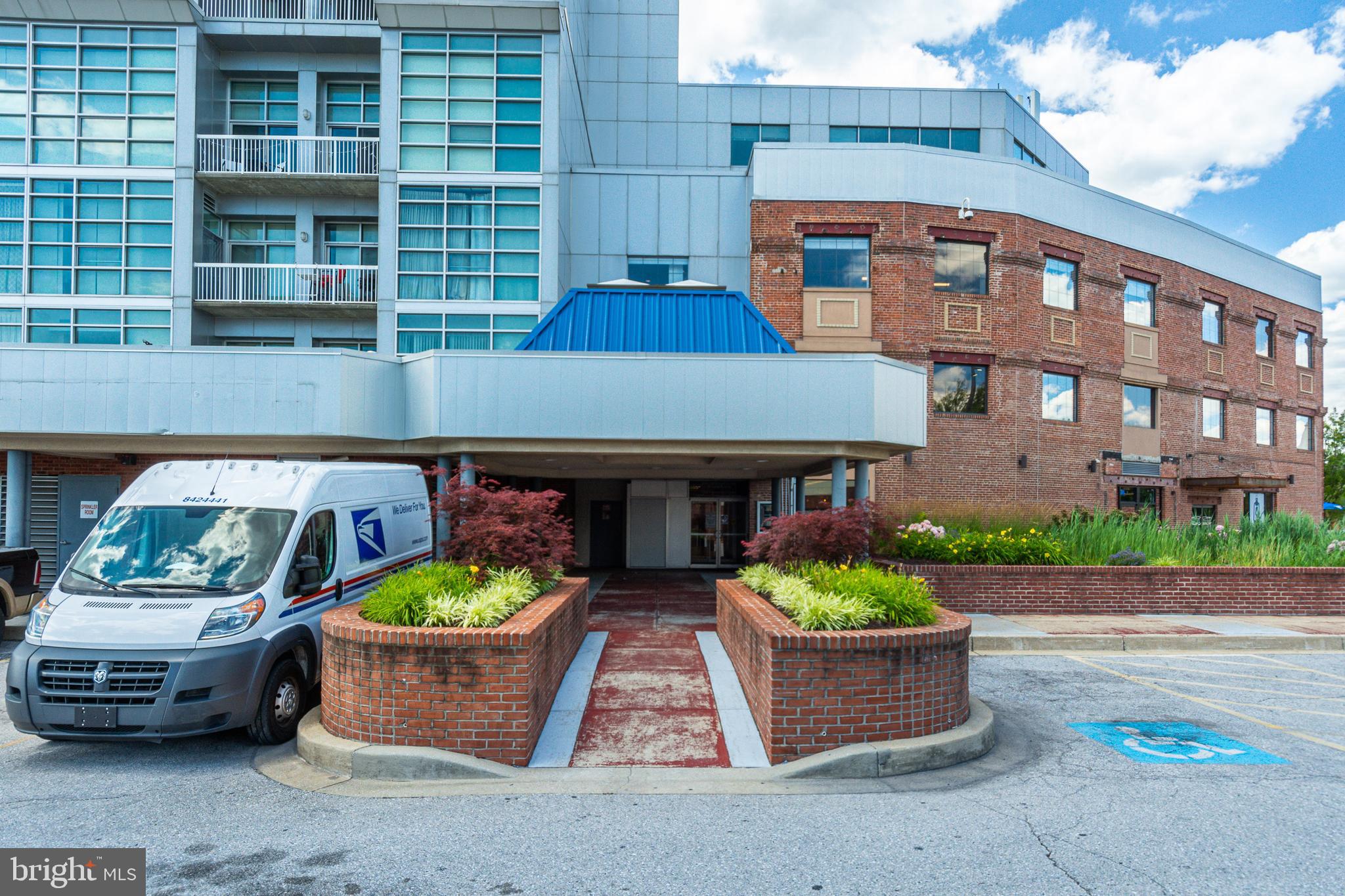 LIGHTHOUSE LANDING - Residential