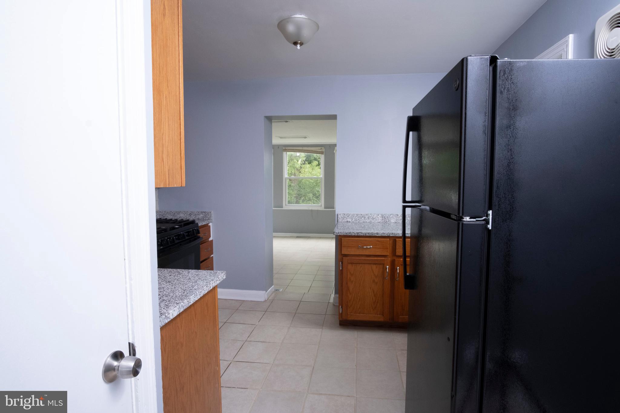 HAMPSHIRE KNOLLS - Residential