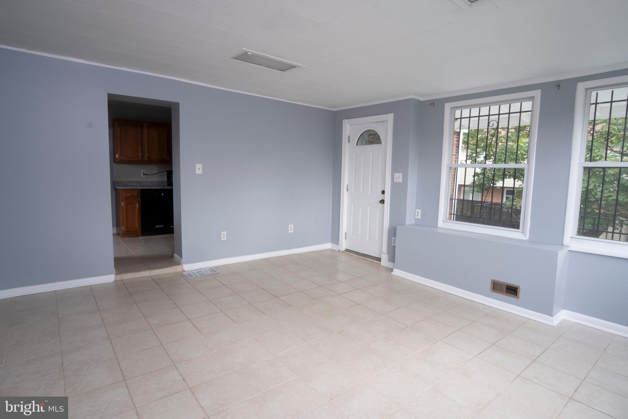 HAMPSHIRE KNOLLS - Residential