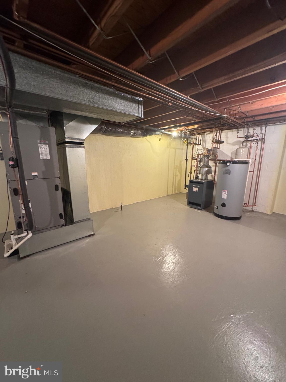 MEADOWBROOK - Residential