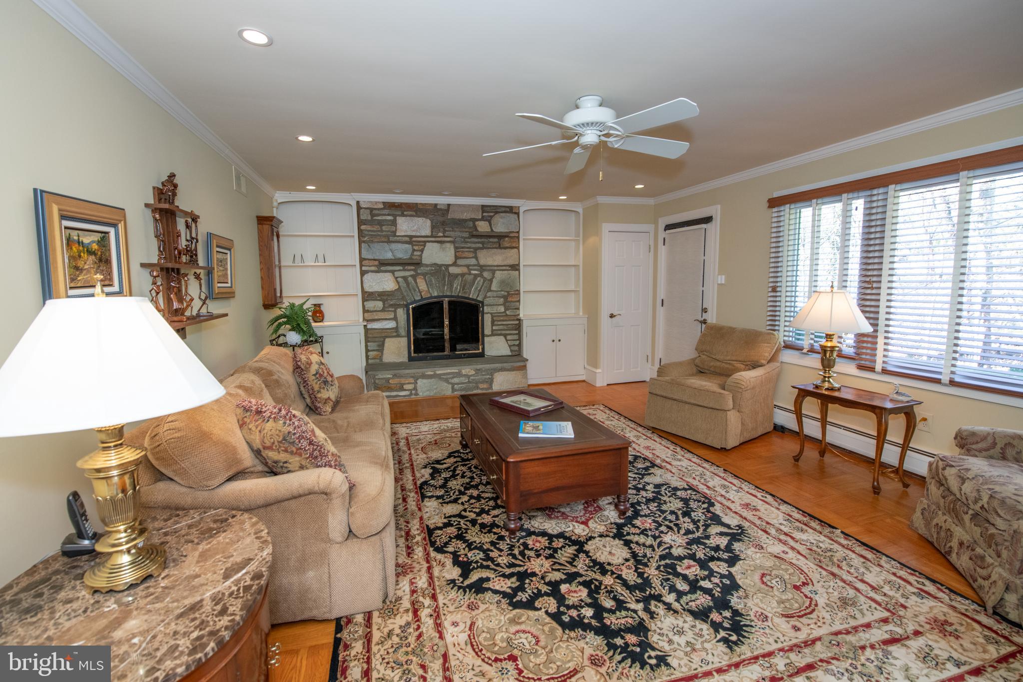 MEADOWBROOK - Residential